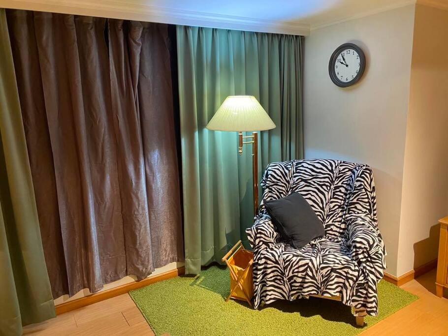 Best Taipei Hotel Room in Beitou Executive Suite for 5 guests up to 115 square meters with kitchen