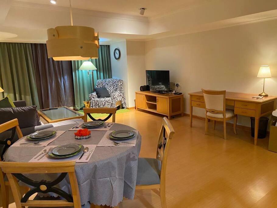 Best Taipei Hotel Room in Beitou Executive Suite for 5 guests up to 115 square meters with kitchen
