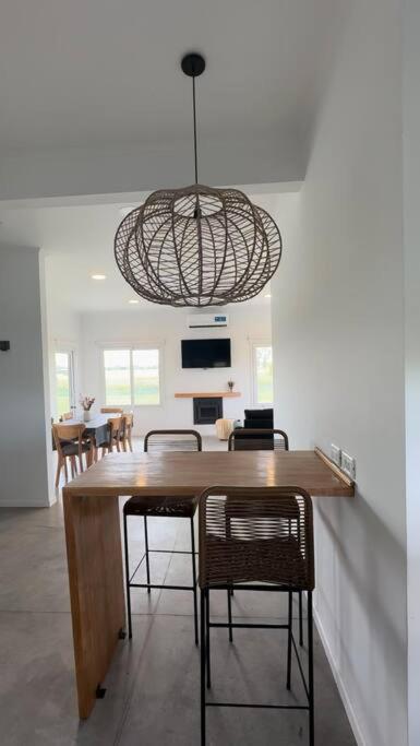 Casa Quinta en Barrio Cerr - 6 huesp - ropa blanca!