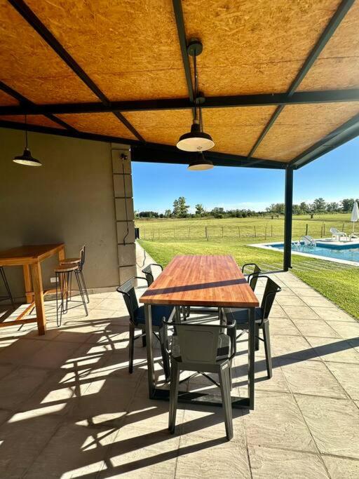Casa Quinta en Barrio Cerr - 6 huesp - ropa blanca!