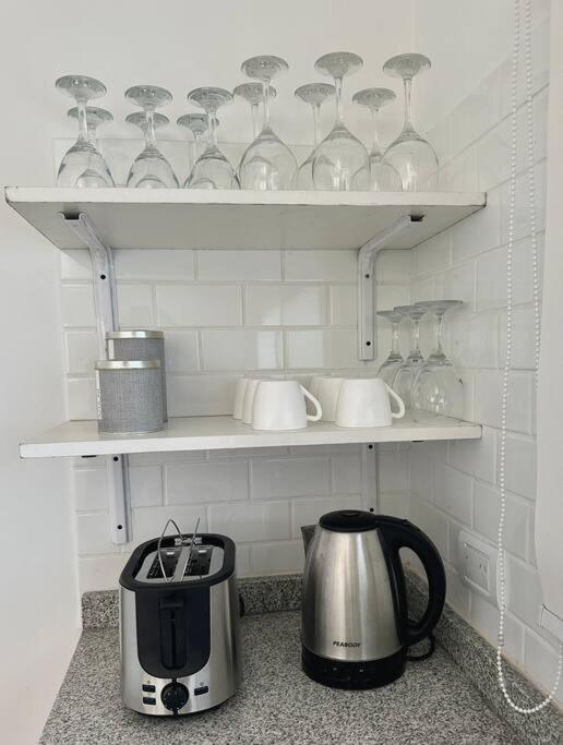 Casa Quinta en Barrio Cerr - 6 huesp - ropa blanca!