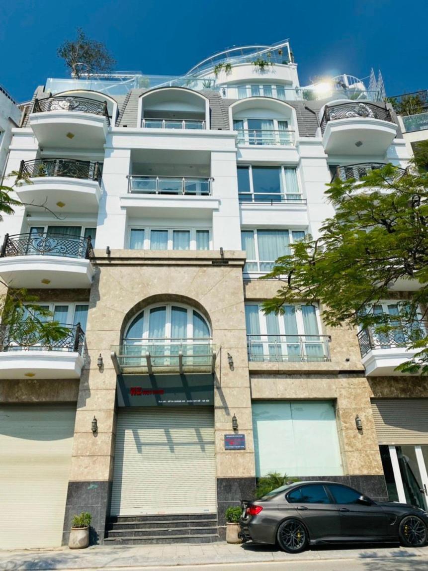 Căn hộ sân thượng tầng 7 view Hồ Tây