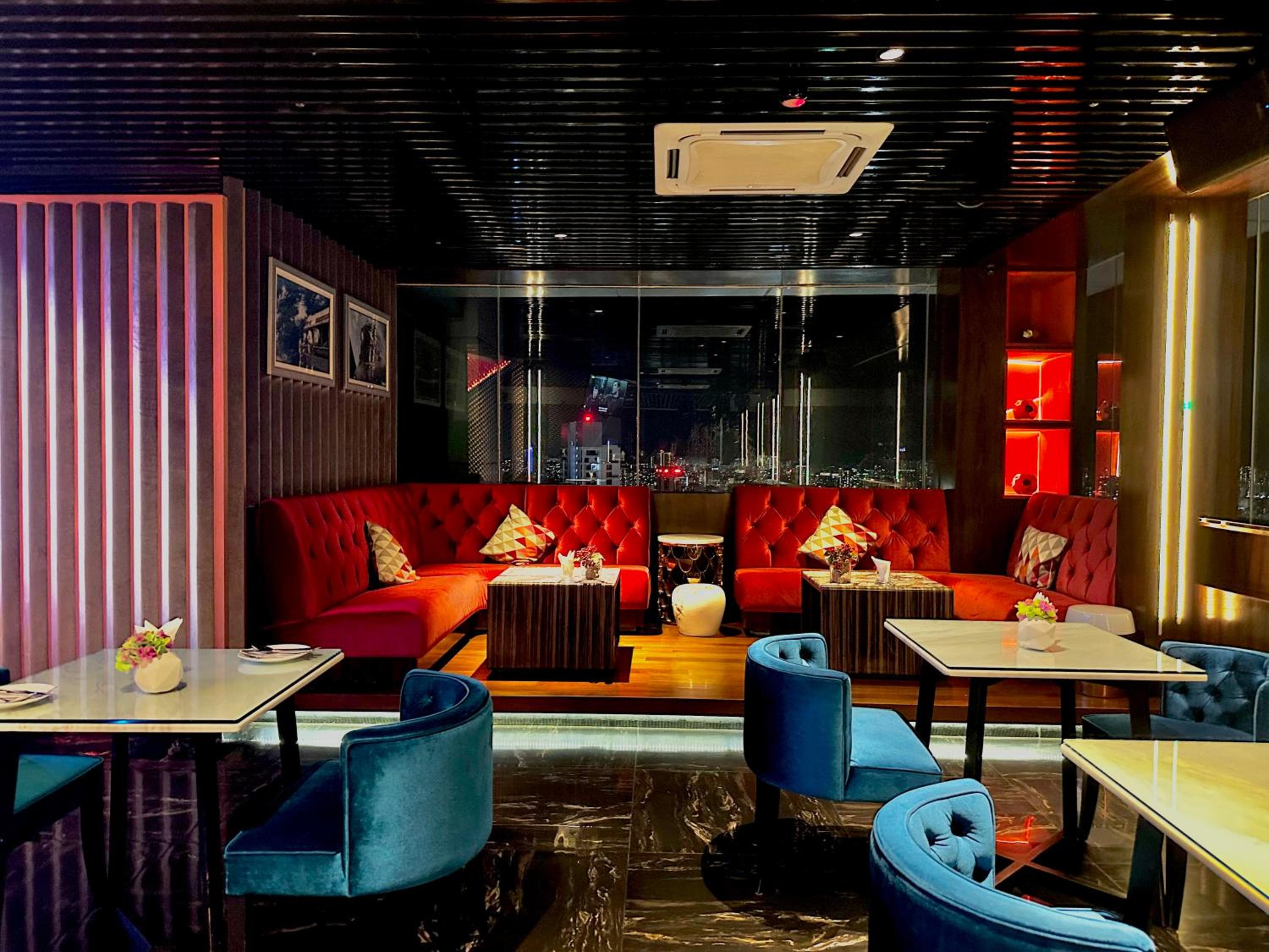 Platinum suites by BLUE SKY