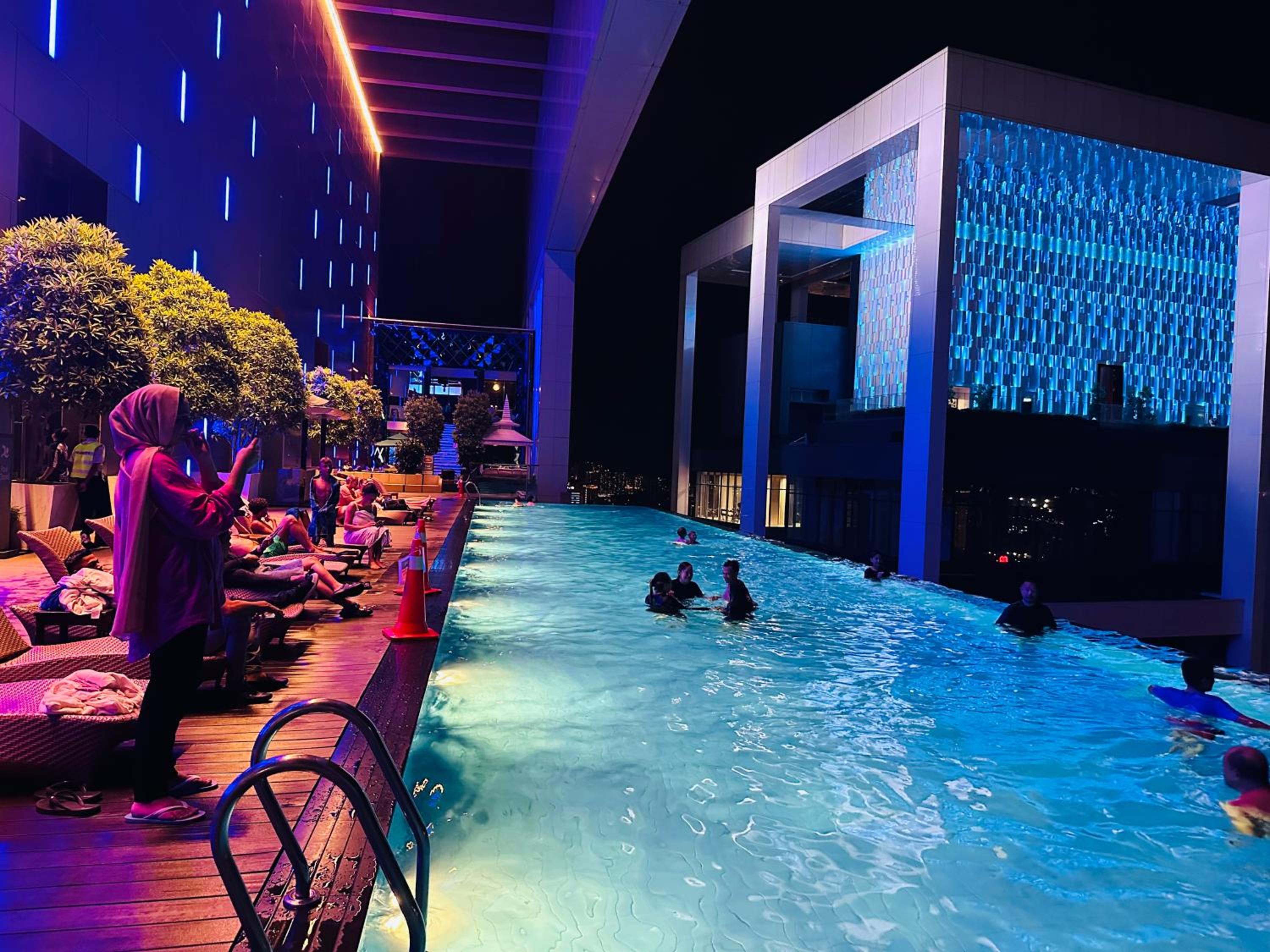 Platinum suites by BLUE SKY