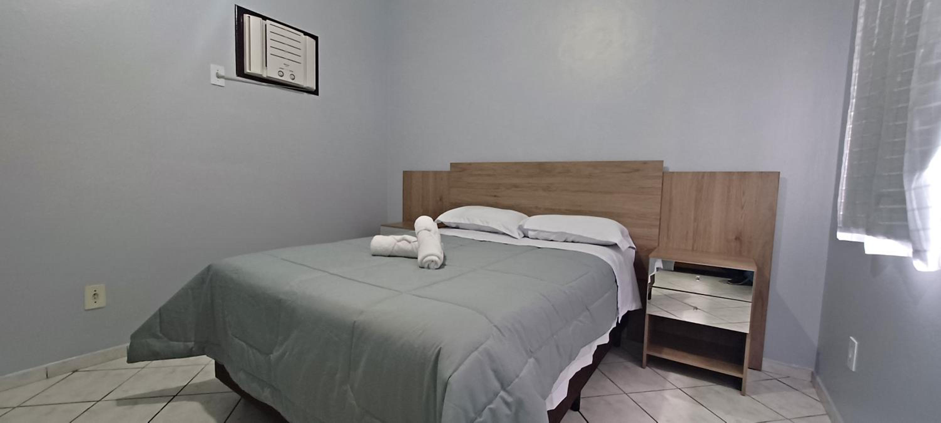 Apto 202 Ilha da Figueira - mobiliado 2 quartos