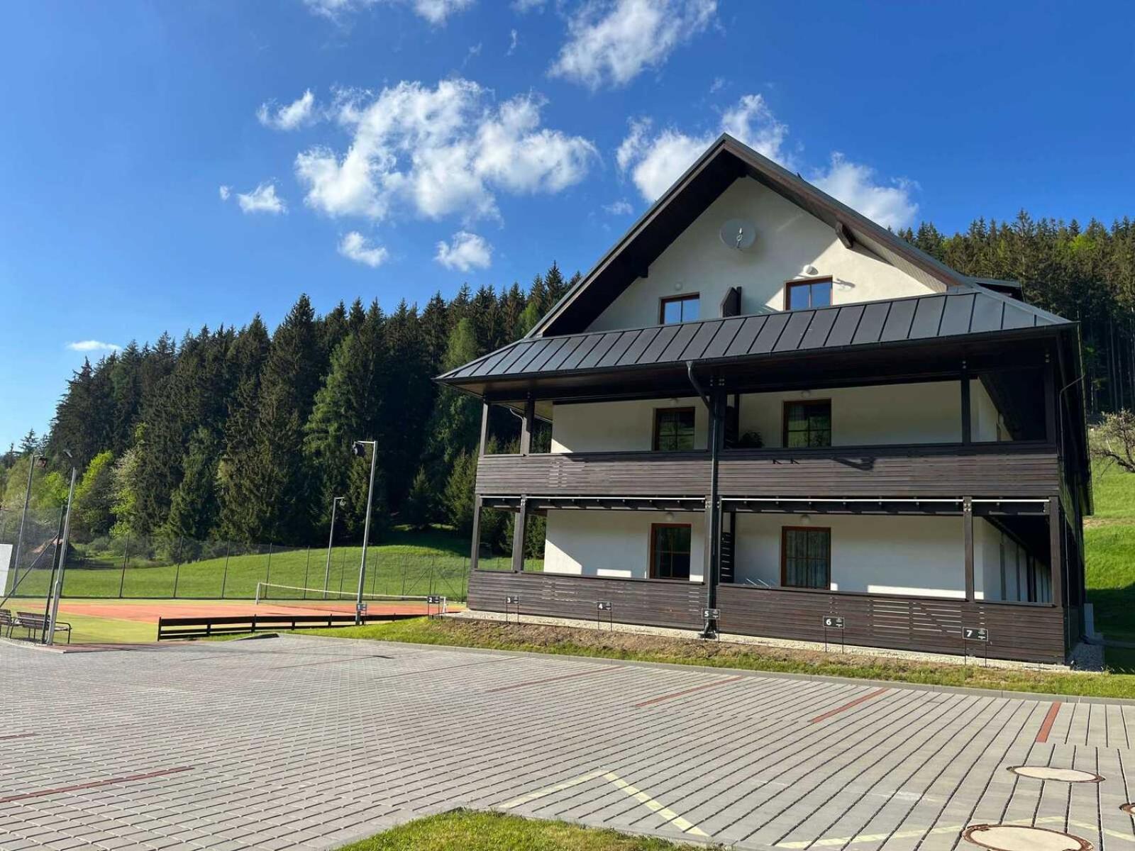 Apartmány NETA Velké Karlovice, Polanský Dvůr