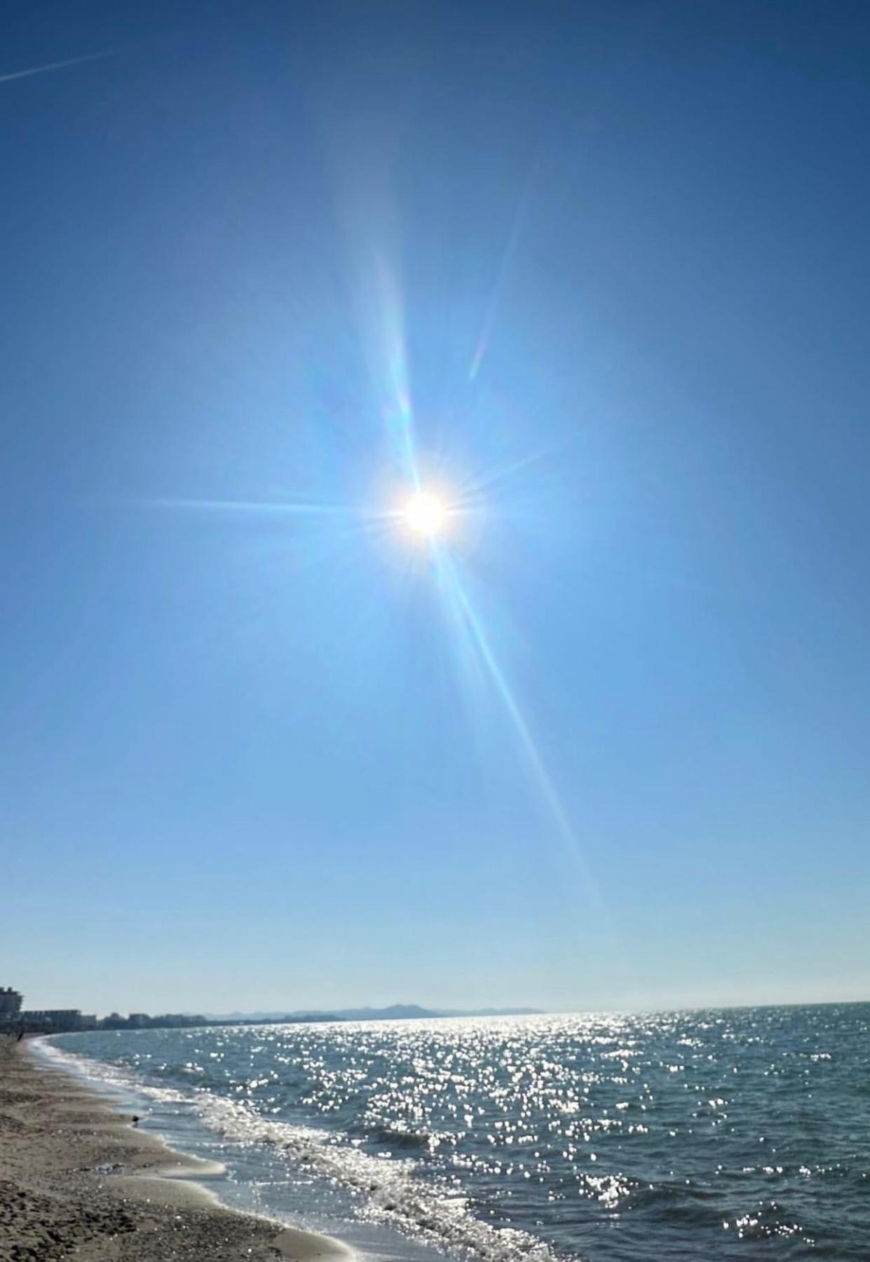 Chrigrey Holiday Apartments & Durres Beach
