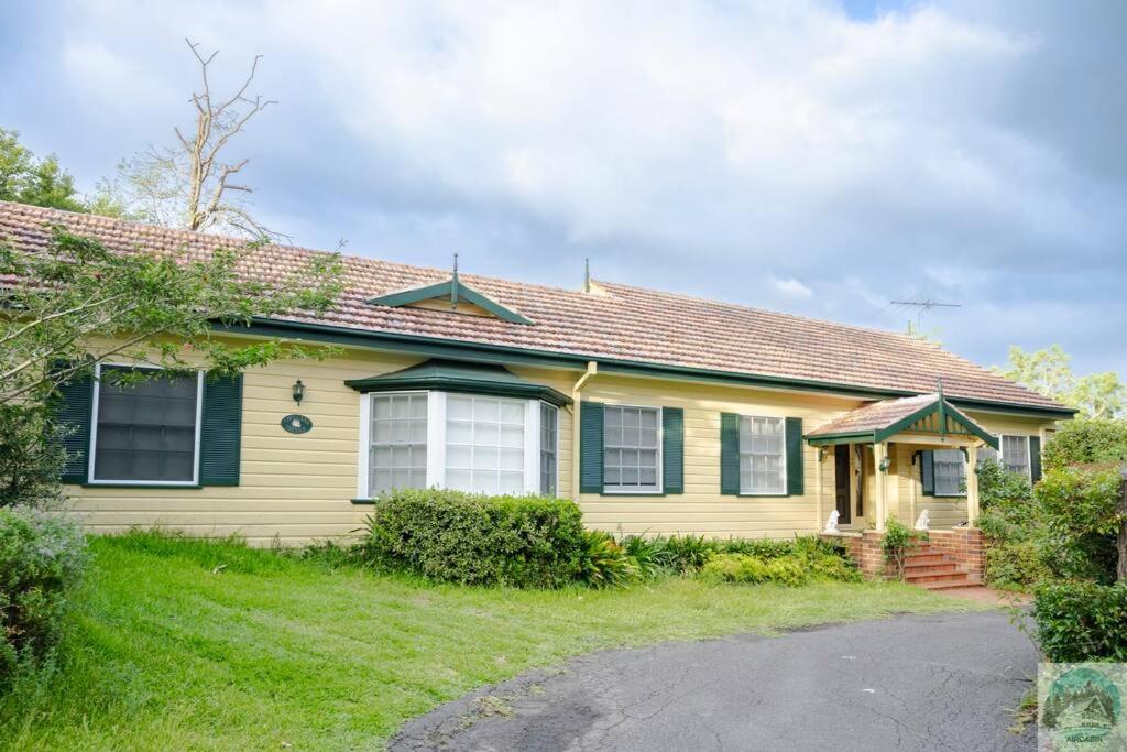 Aircabin - Beecroft - Sydney - 3 Bed Holiday House