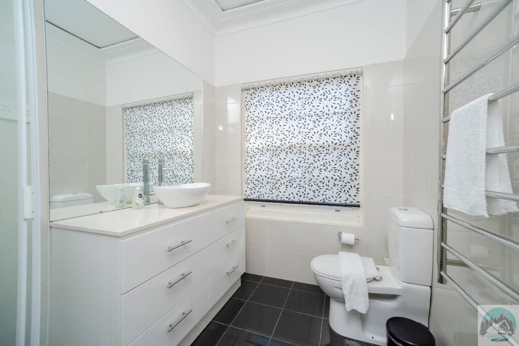 Aircabin - Beecroft - Sydney - 3 Bed Holiday House