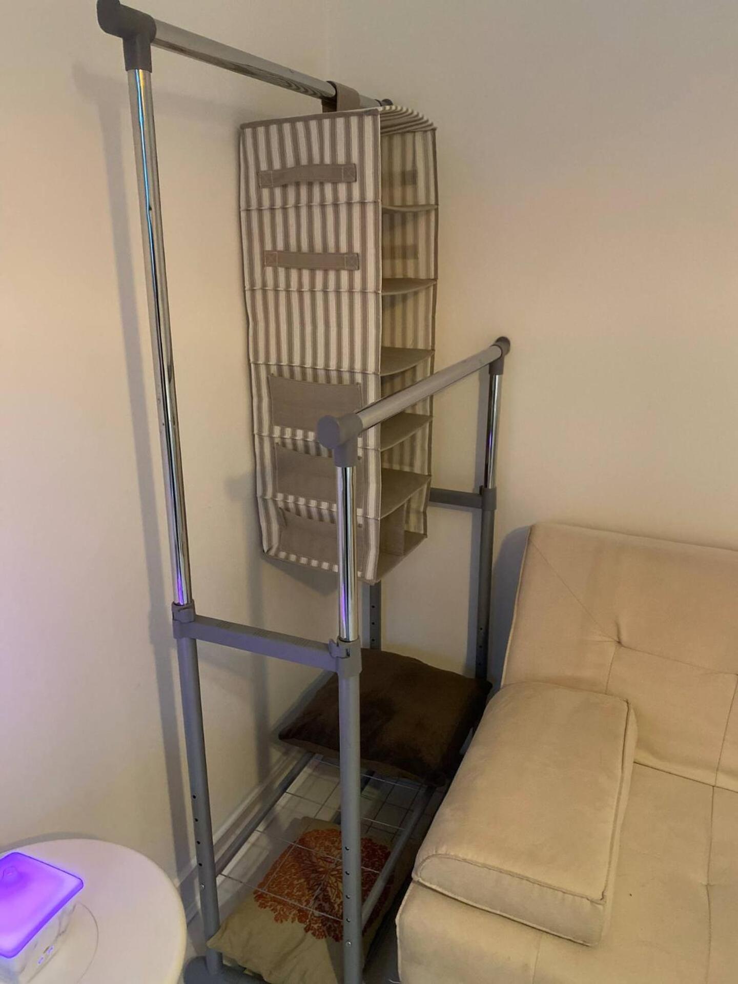 XL Bright Room+Parking+Fridge+Micro - 20min London Bridge - 3 min walk to Train/Bus Station
