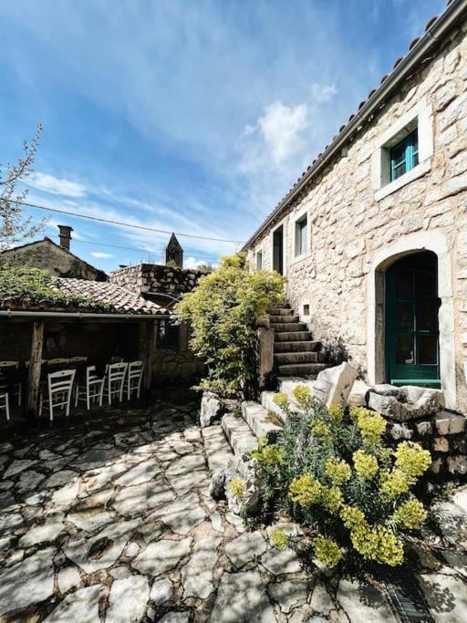Authentic Stone House Tranquil Villa for Families and Groups
