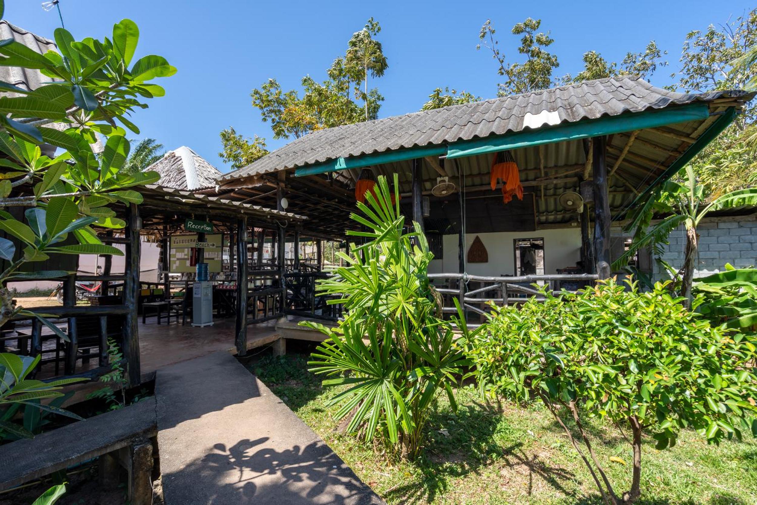 Mook Lanta Eco Resort