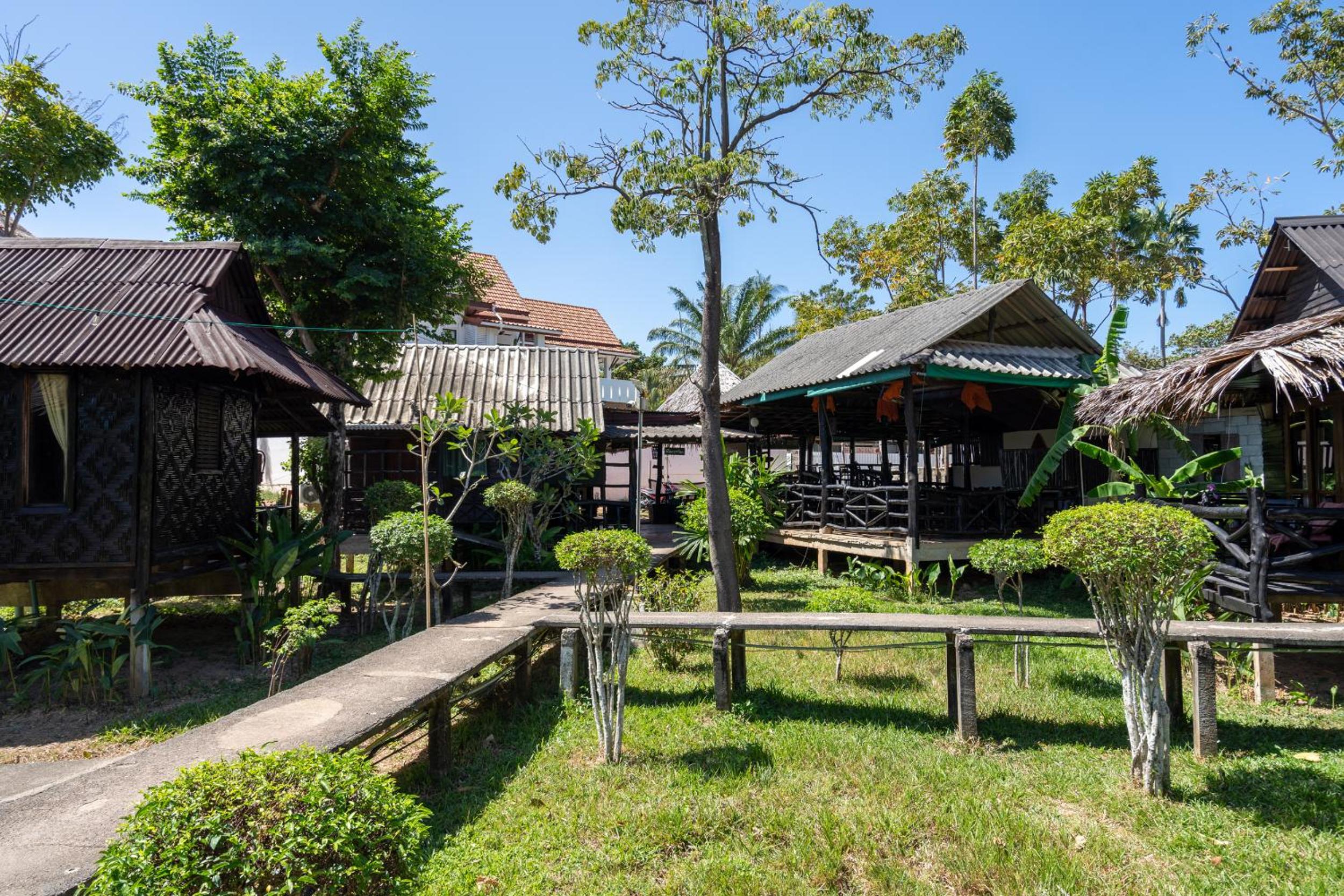 Mook Lanta Eco Resort