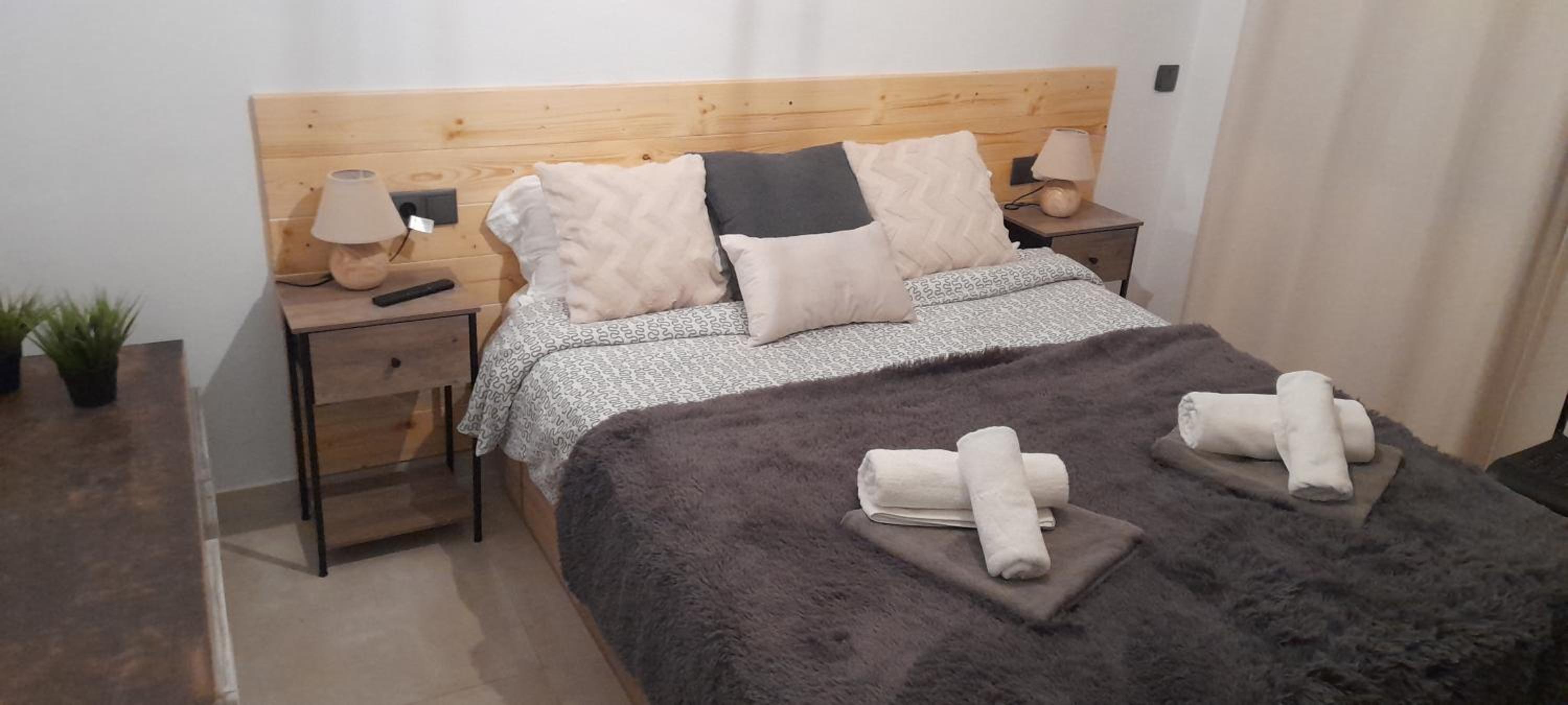 Villa Avril Elegante villa para familias y grupos cerca de Sitges 7 dormitorios Piscina privada XXL