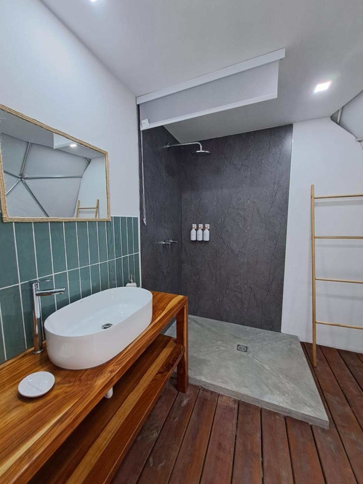 PRANA hOMe