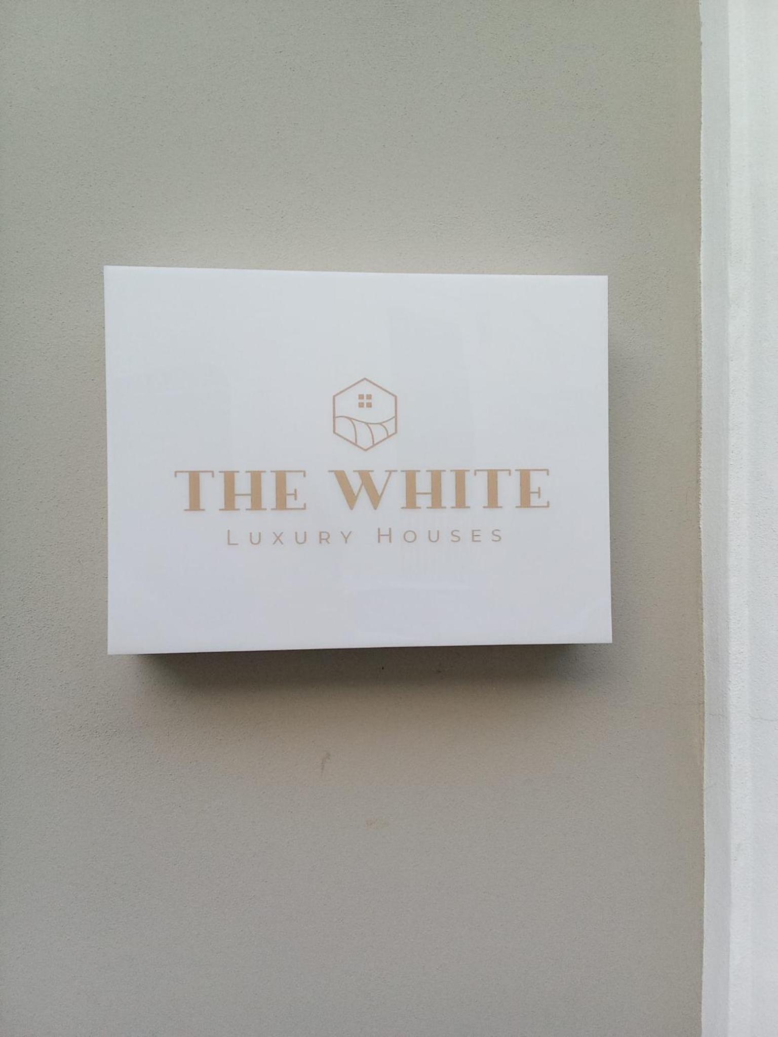 TheWhiteLuxury Collection - gessicaholidayhomes view 4