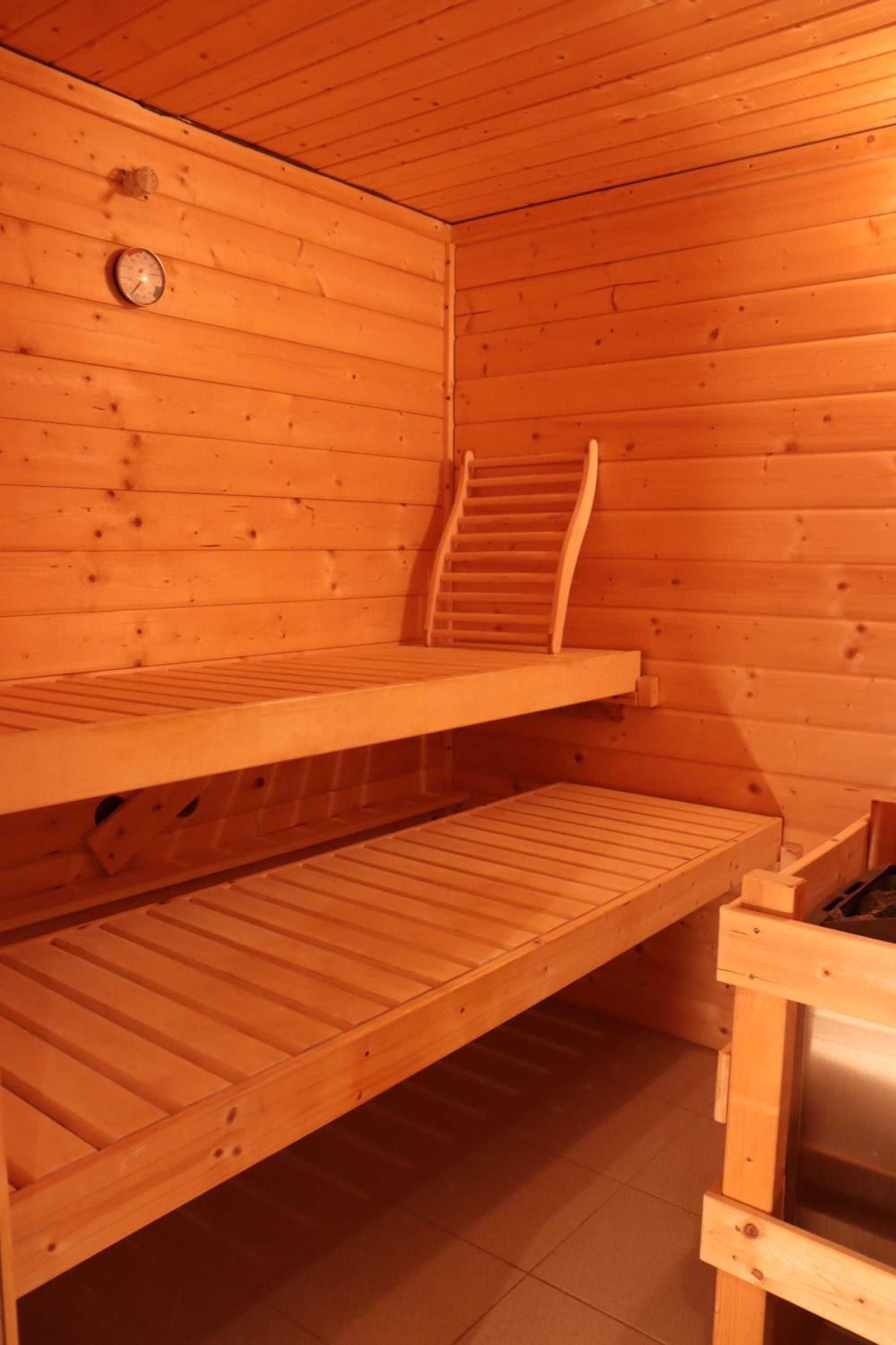 Ferienhaus am Wald mit Klavier, Holzofen, Sauna