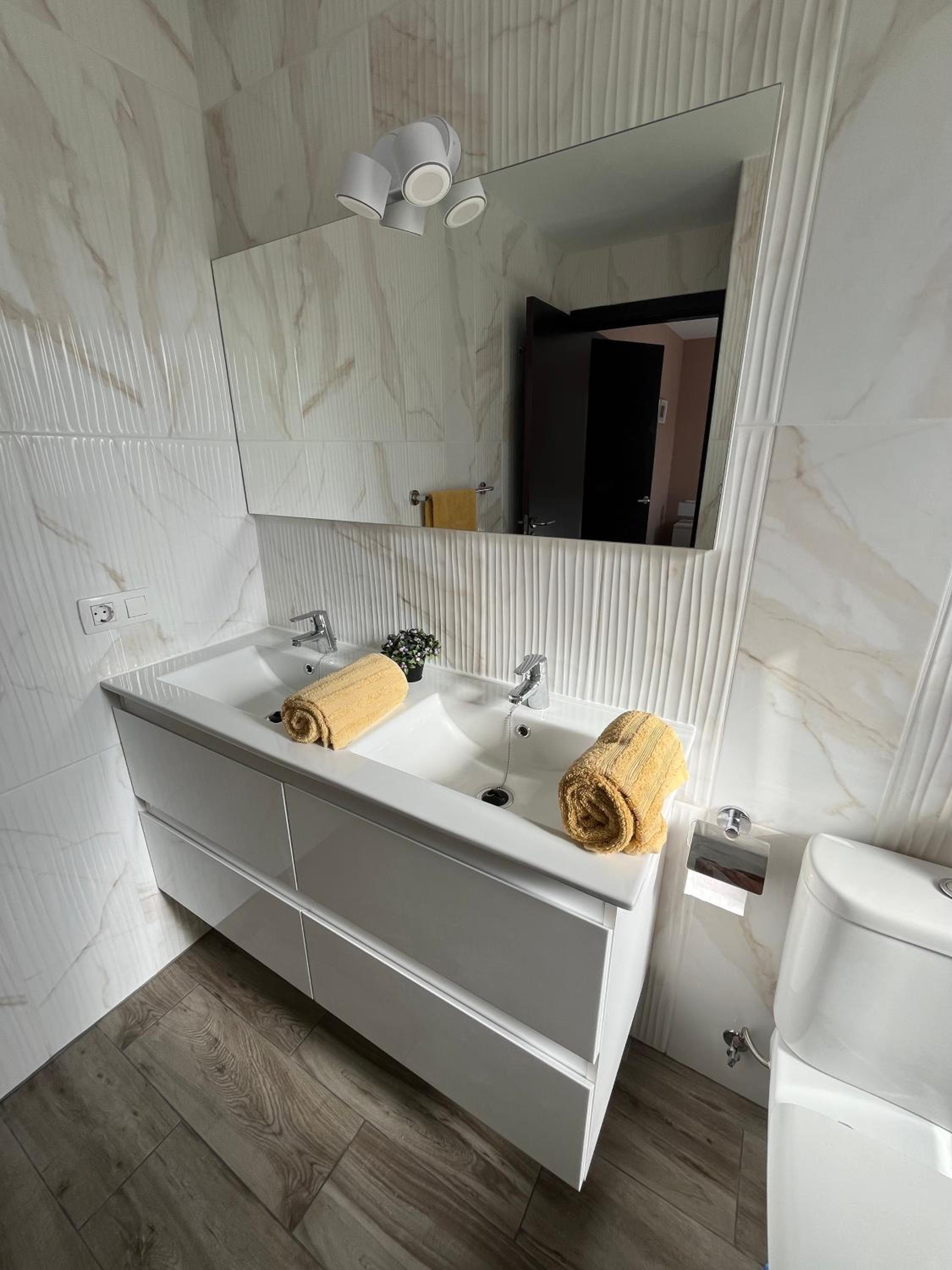 Villa Solymar - Private heated pool & Fiber-Optic WiFi