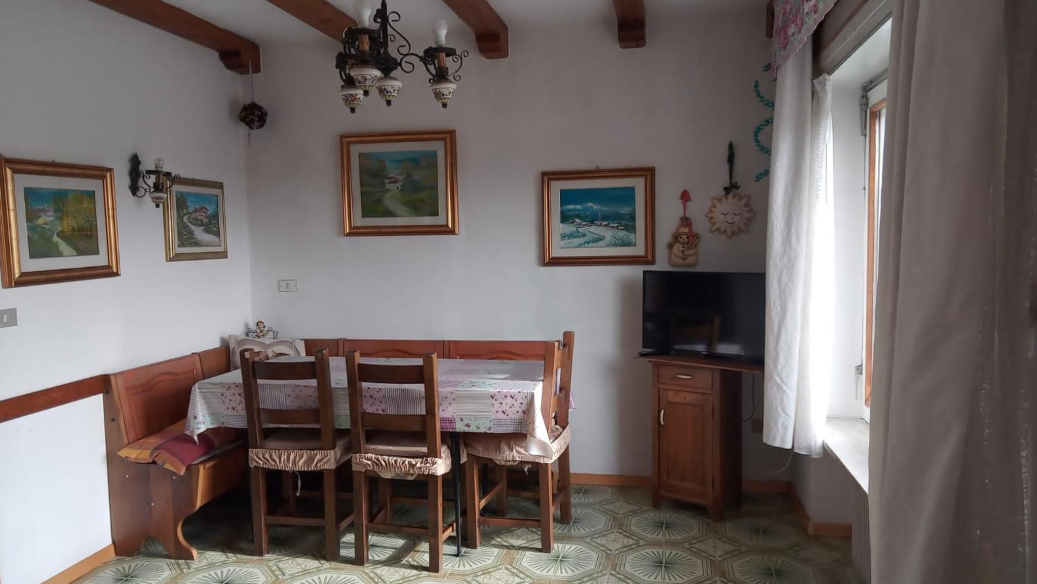Casa vacanze a Romeno view 3