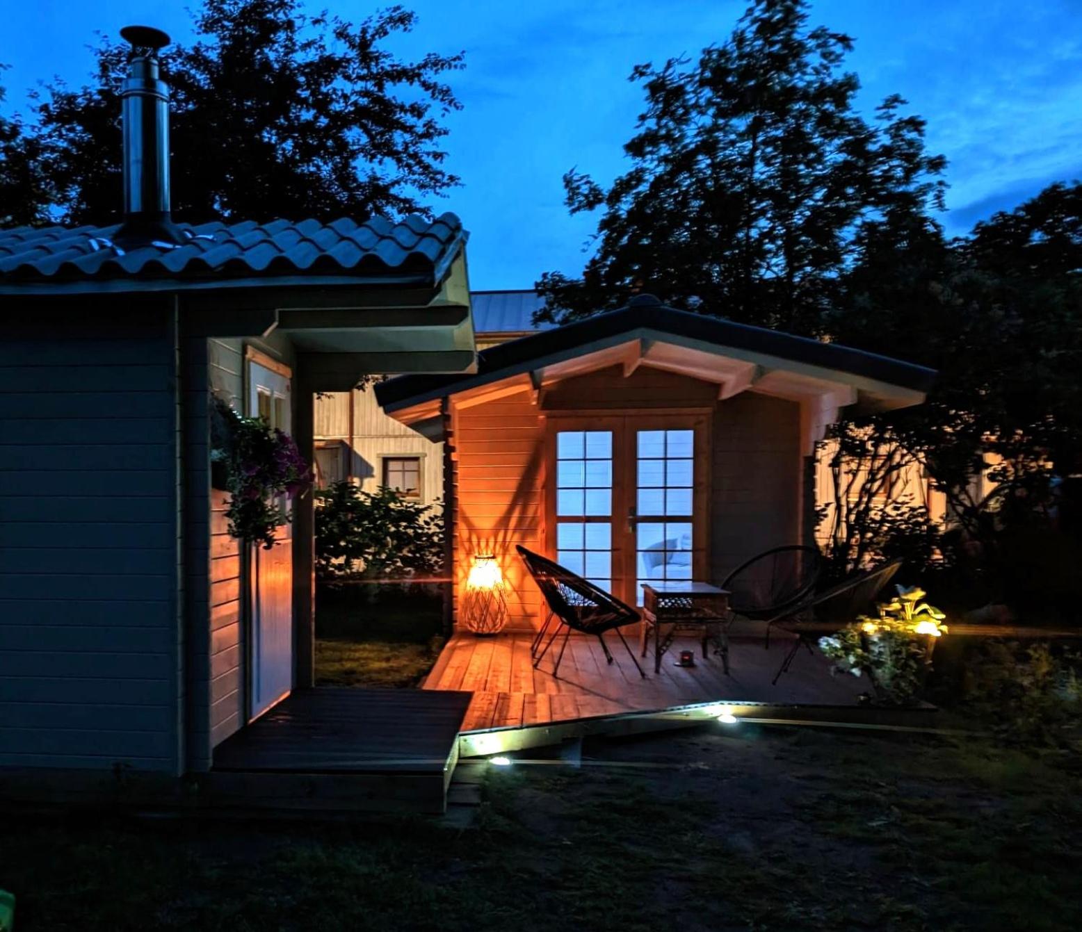 Mere Apartment - Private Yard, Sauna and Pet Friendly