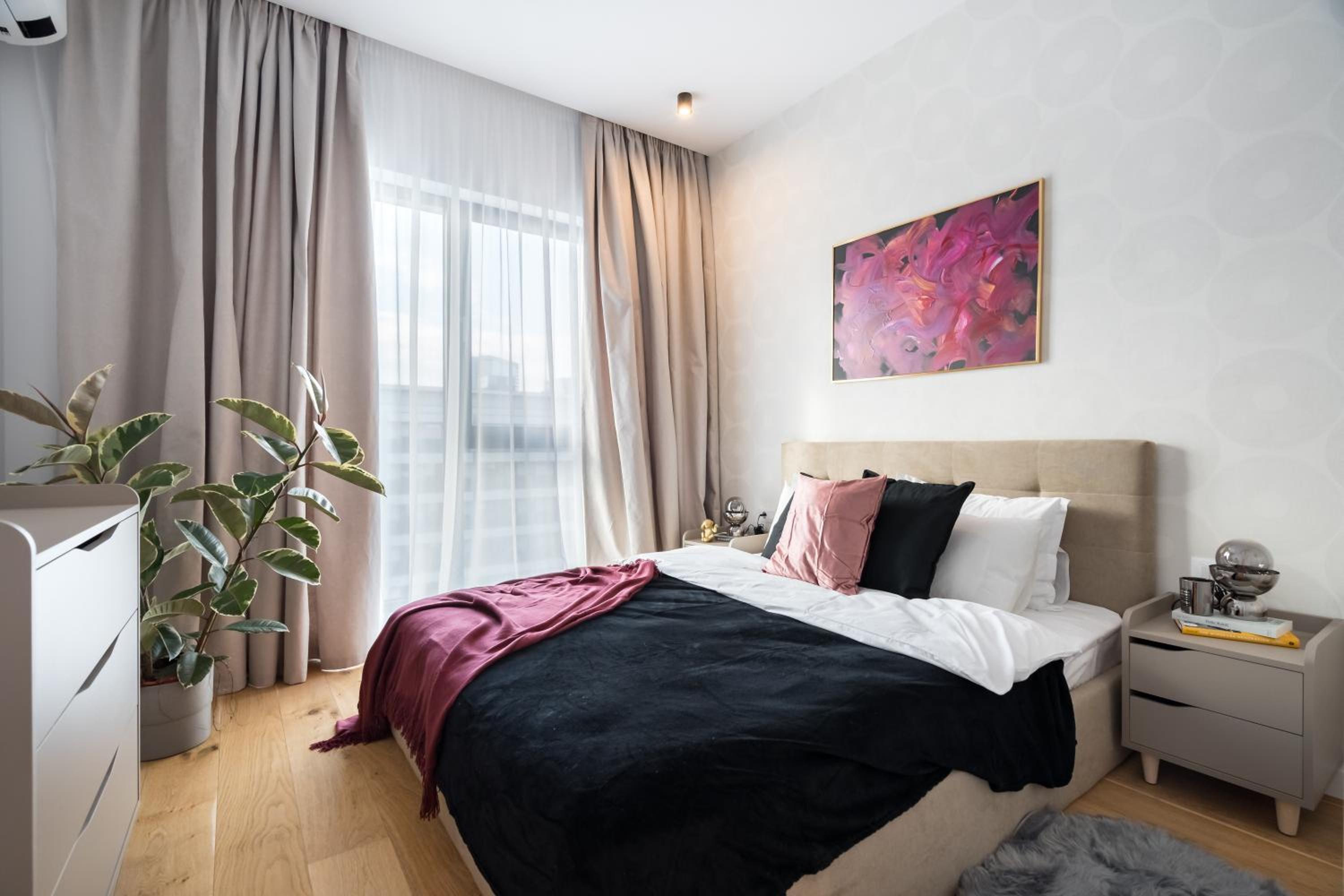 Cozy Business Area 1BR near Aviatiei view 5