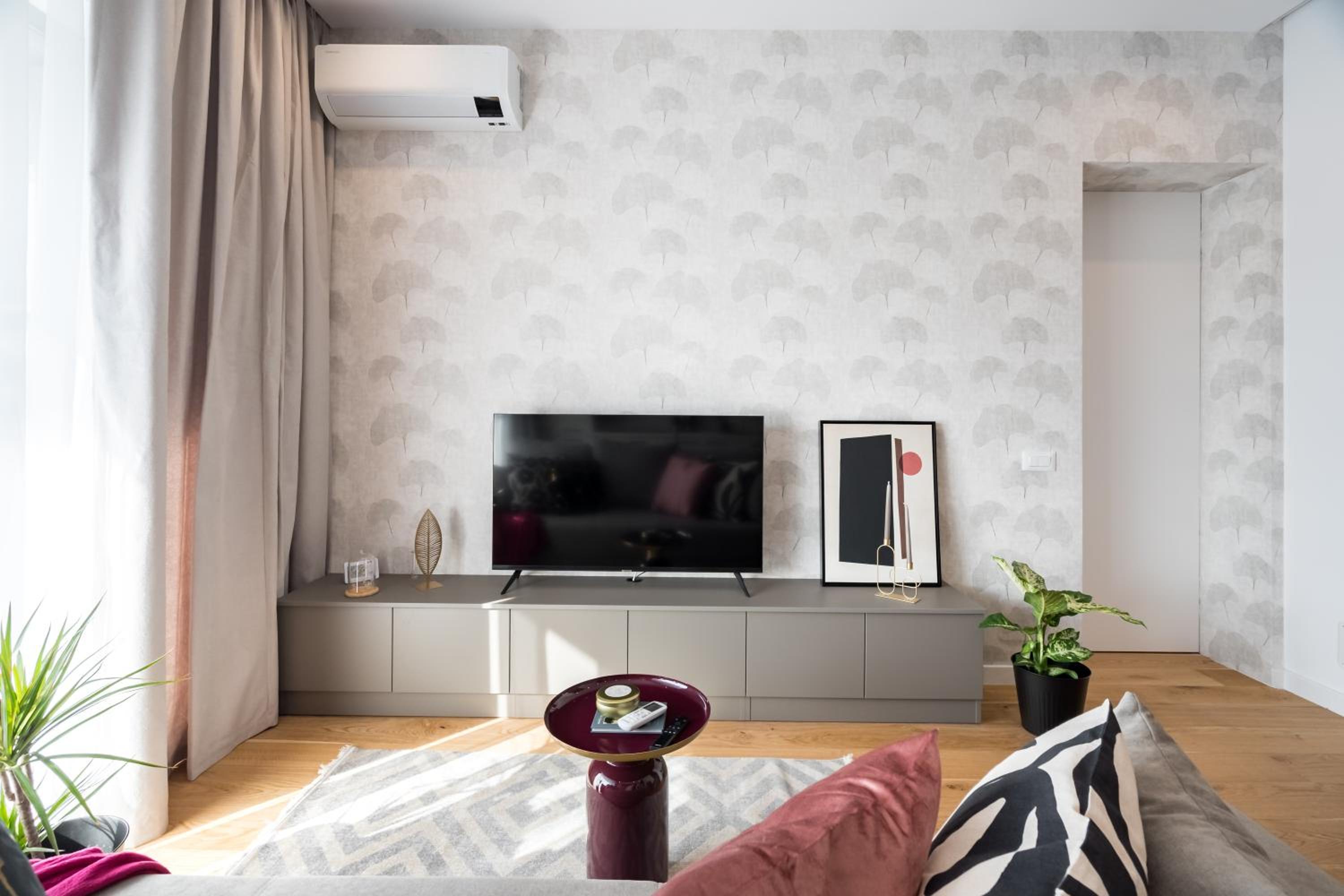 Cozy Business Area 1BR near Aviatiei view 4