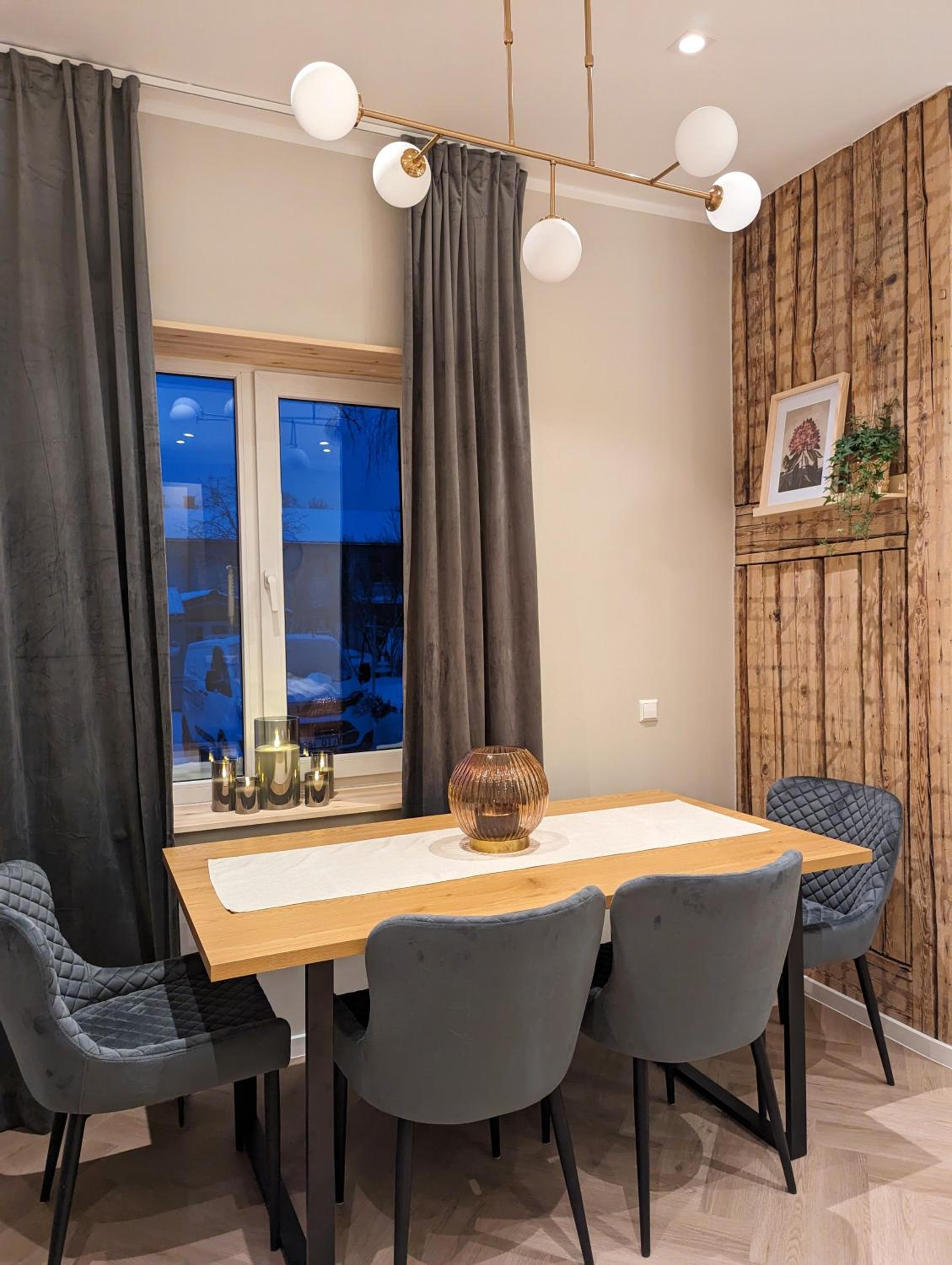 Mere Apartment - Private Yard, Sauna and Pet Friendly