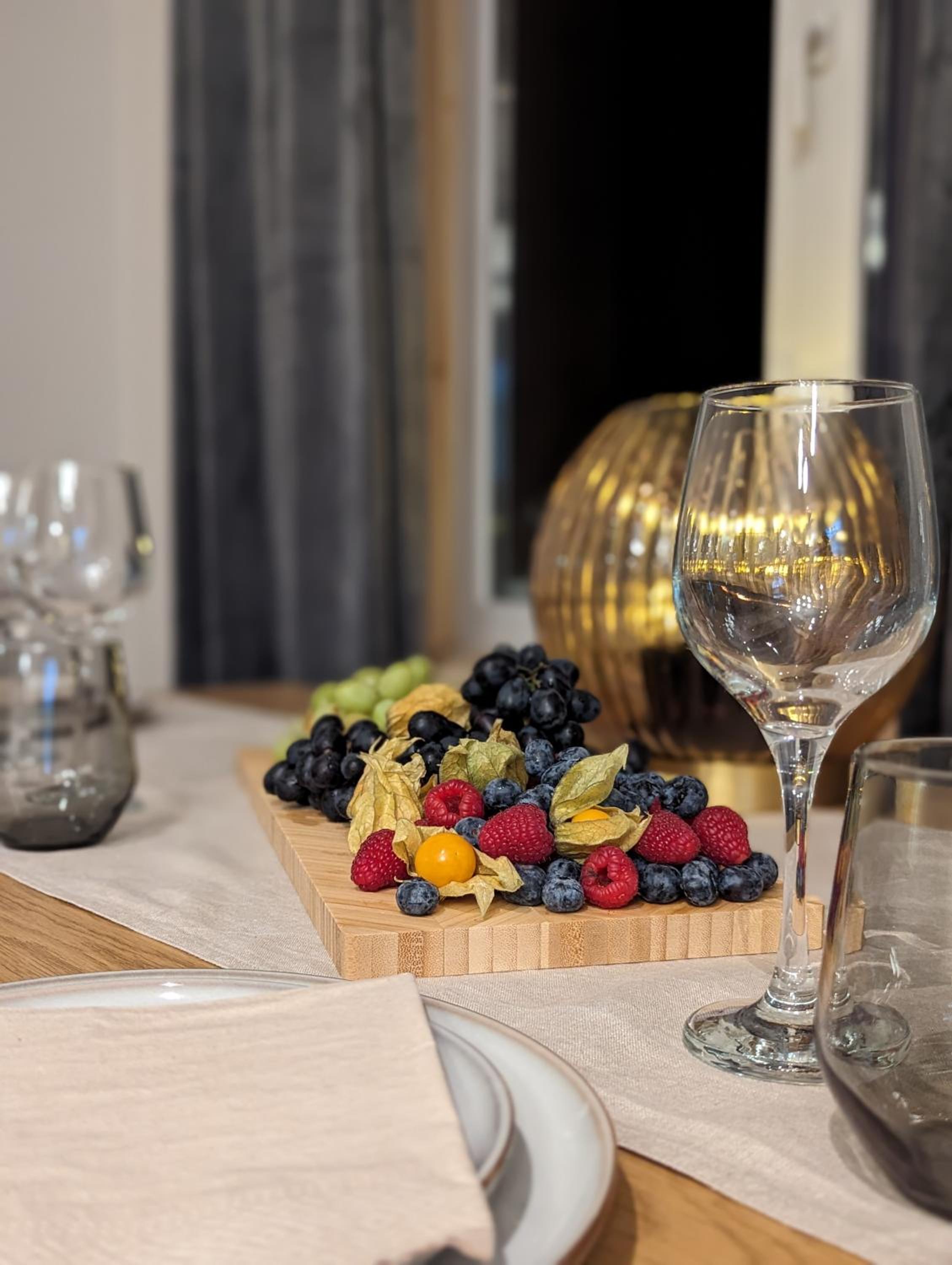 Mere Apartment - Private Yard, Sauna and Pet Friendly