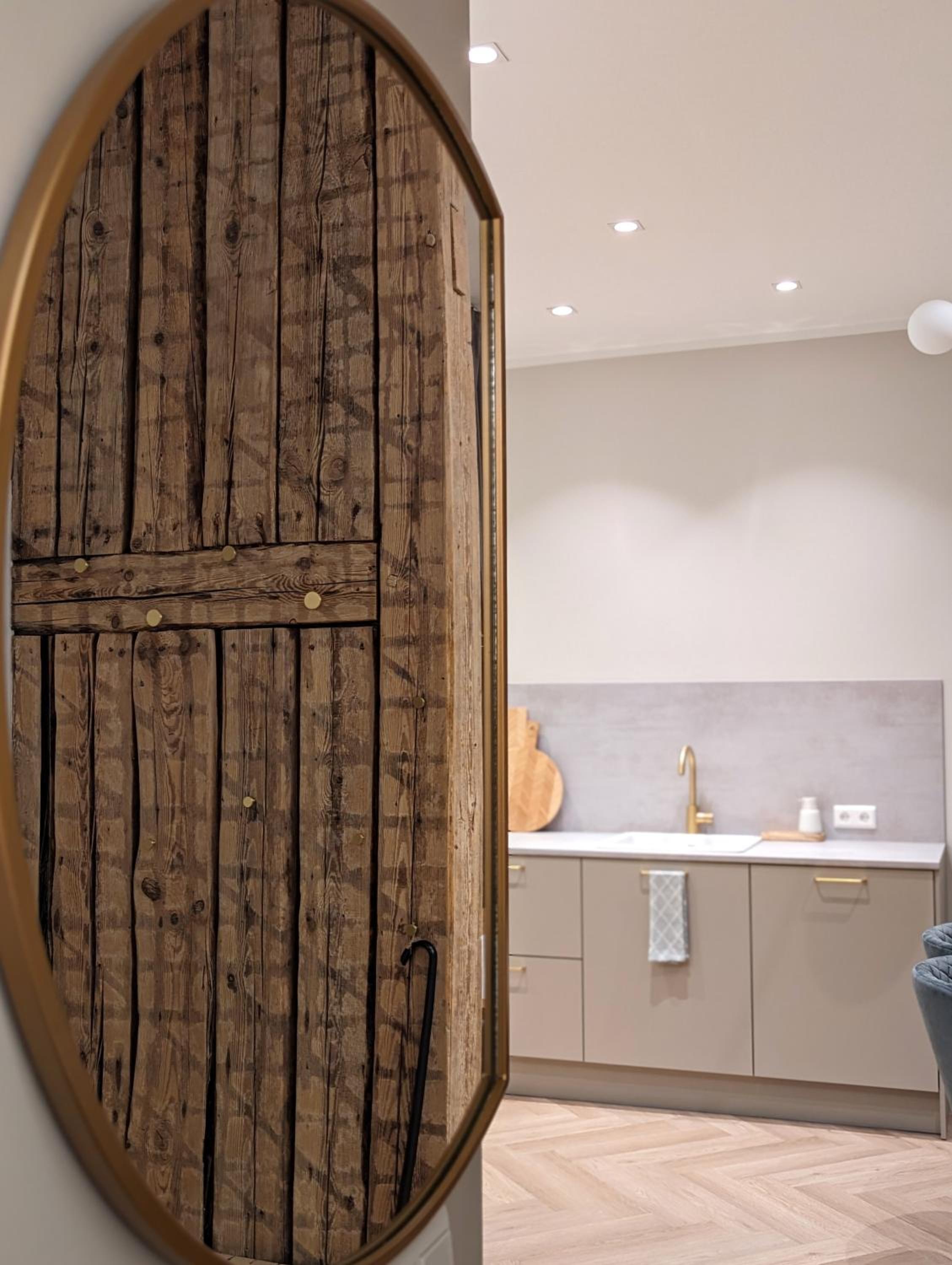 Mere Apartment - Private Yard, Sauna and Pet Friendly