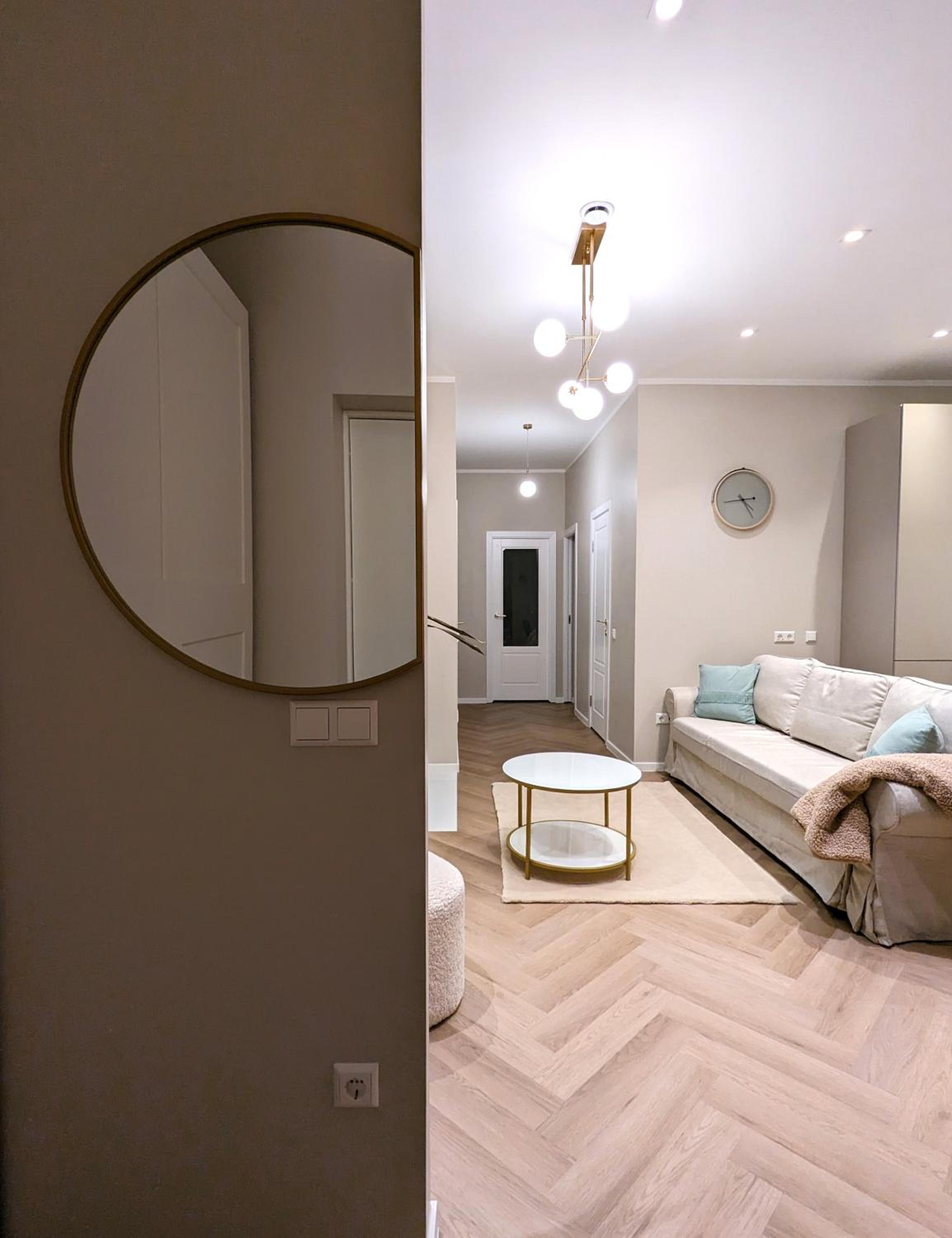 Mere Apartment - Private Yard, Sauna and Pet Friendly