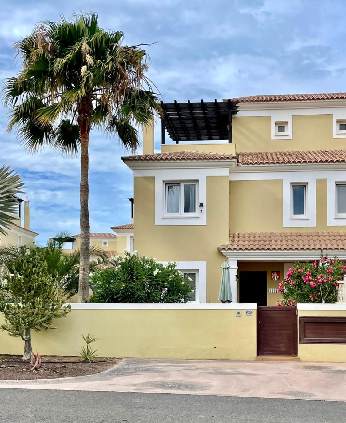 Hotel Villa Solymar - Image 1