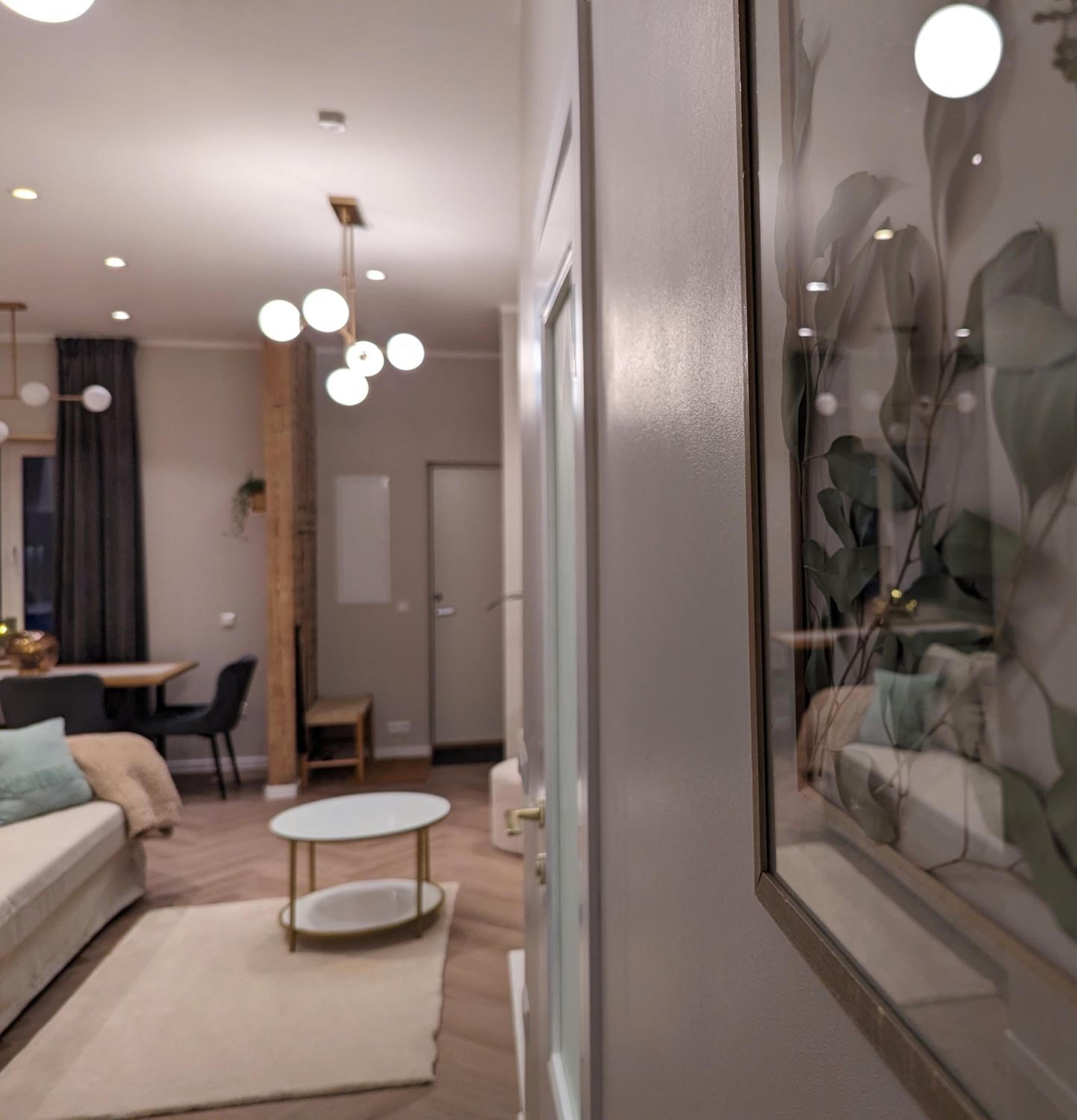 Mere Apartment - Private Yard, Sauna and Pet Friendly