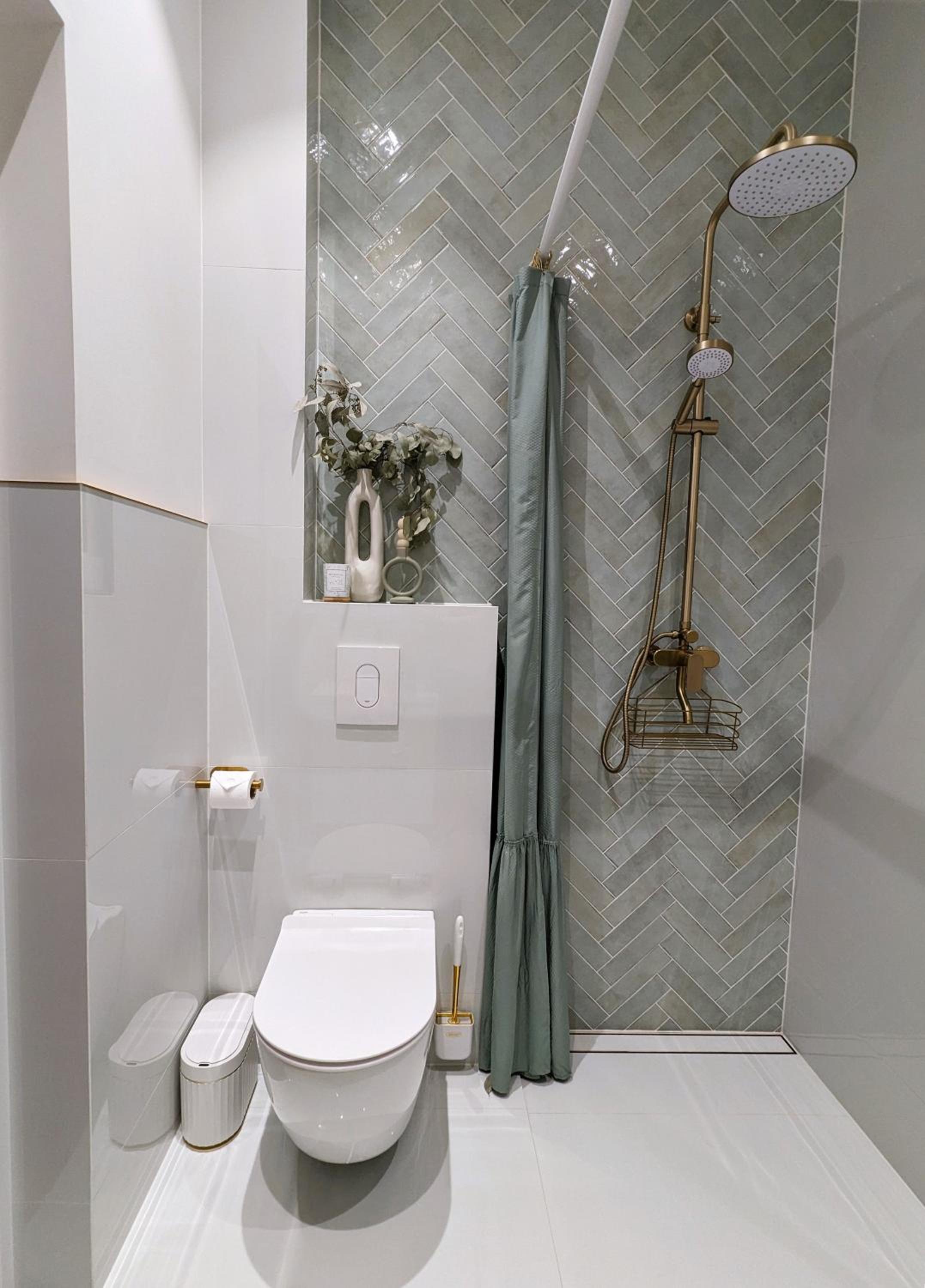 Mere Apartment - Private Yard, Sauna and Pet Friendly