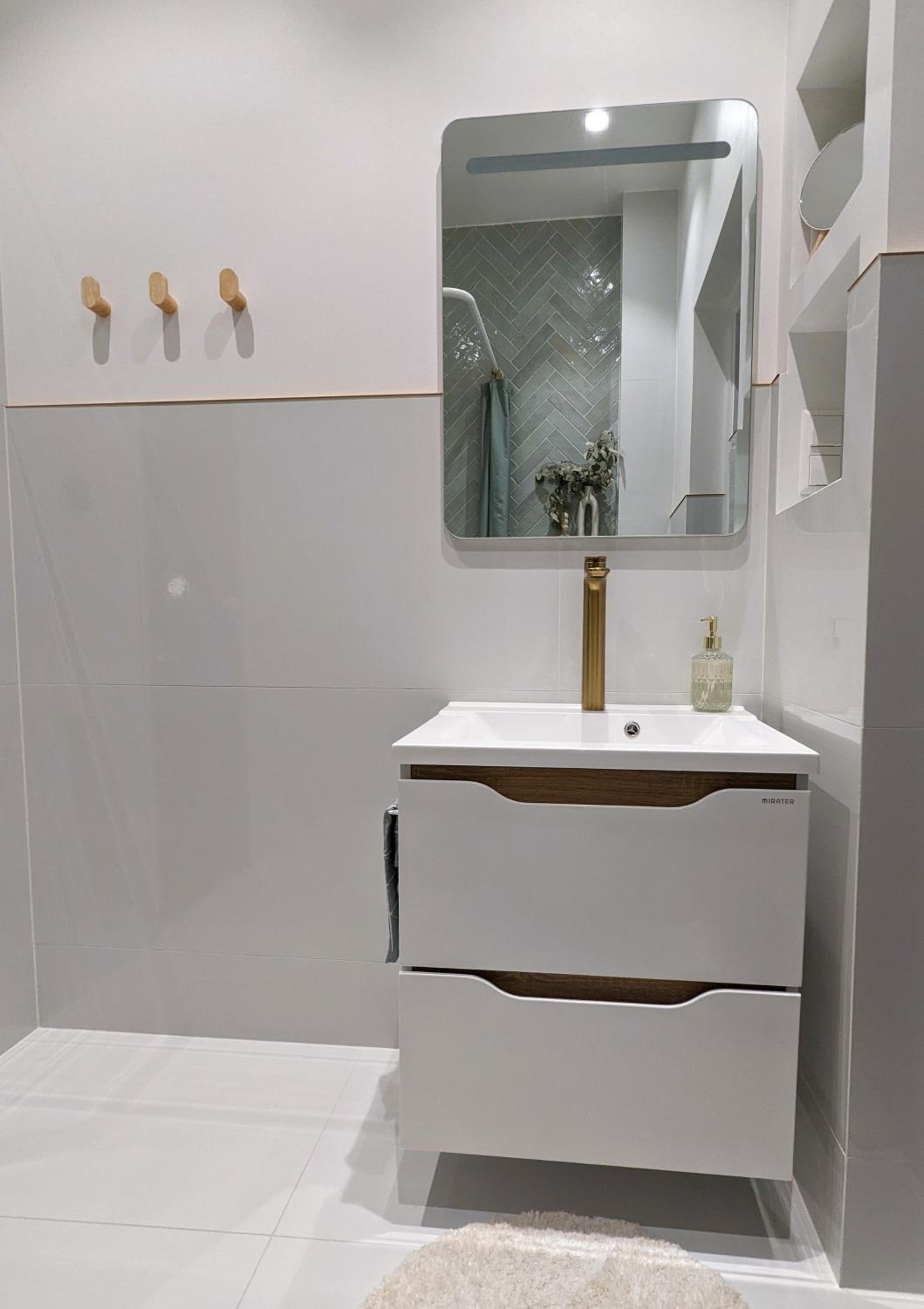 Mere Apartment - Private Yard, Sauna and Pet Friendly