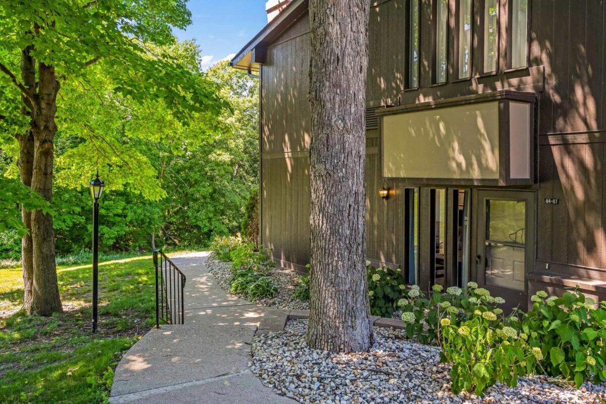 Modern Lake Geneva Condo with Year-Round Views view 5