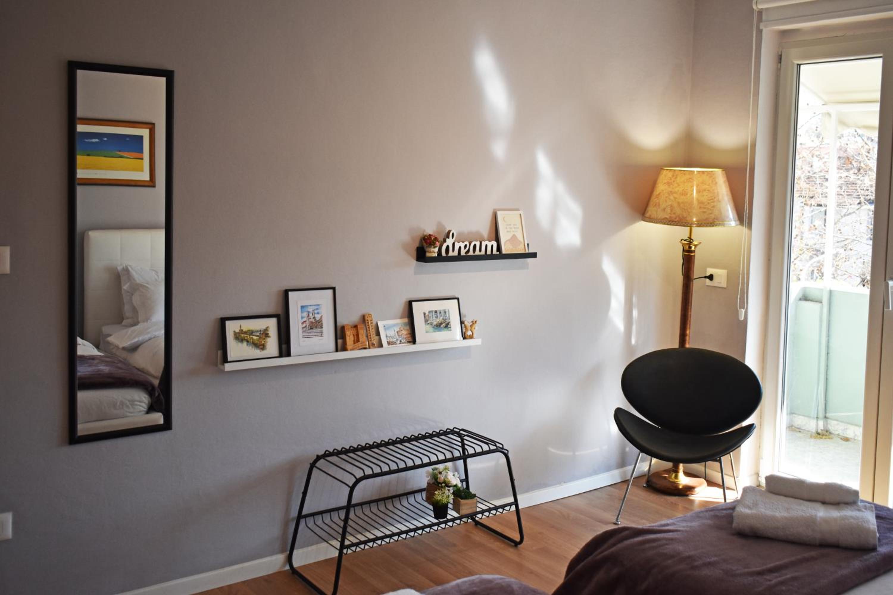 Fit Five Apartment