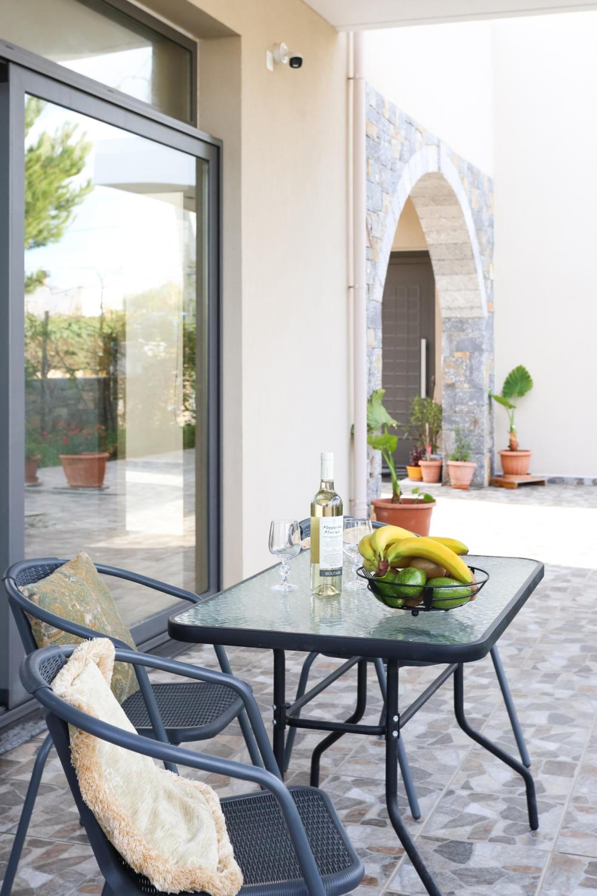 Nikolas Villa