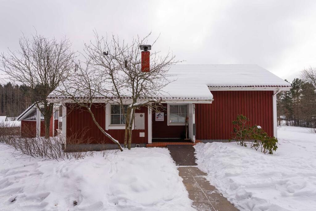 Mökki luonnon keskellä Espoossa