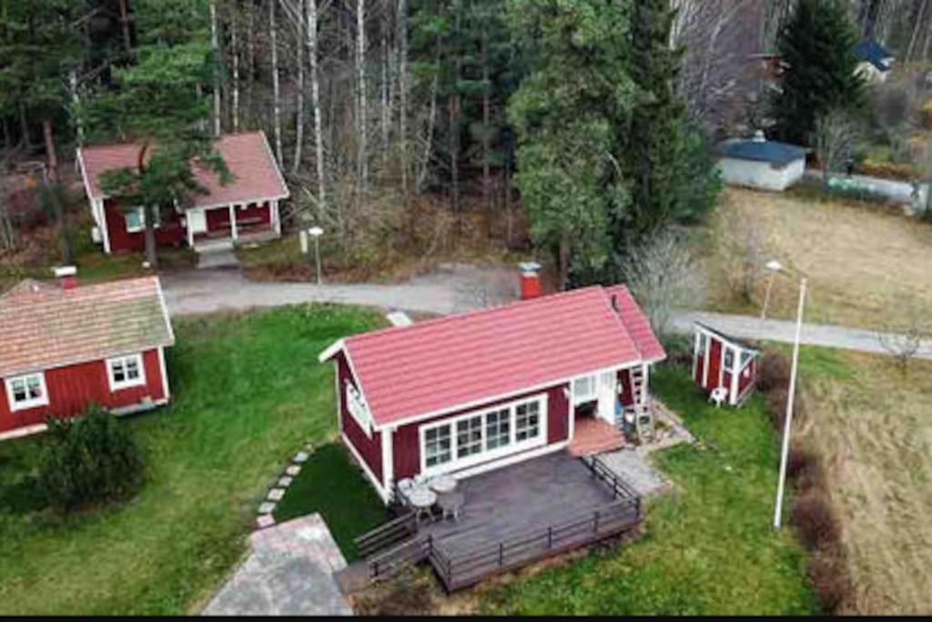Mökki luonnon keskellä Espoossa