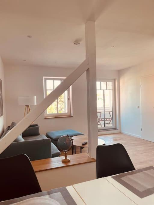 Lichtdurchflutetes Apartment mit Balkon
