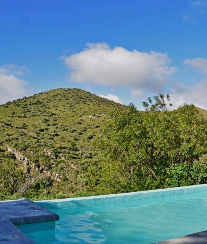 Establecimiento La Soleada suites de campo