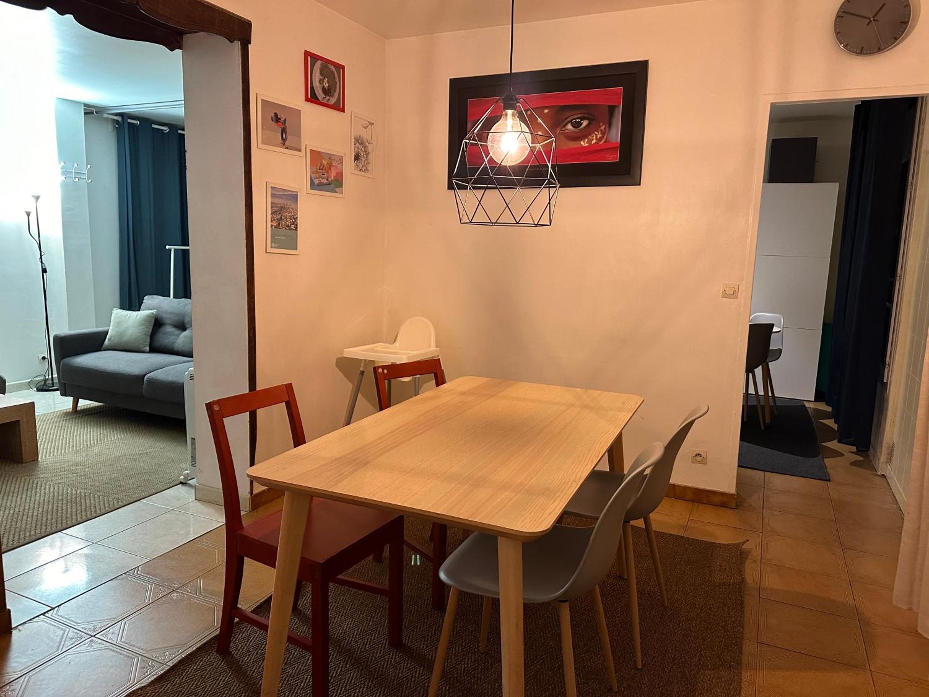 Aubervilliers maison de ville près métro 7 by immo kit bnb