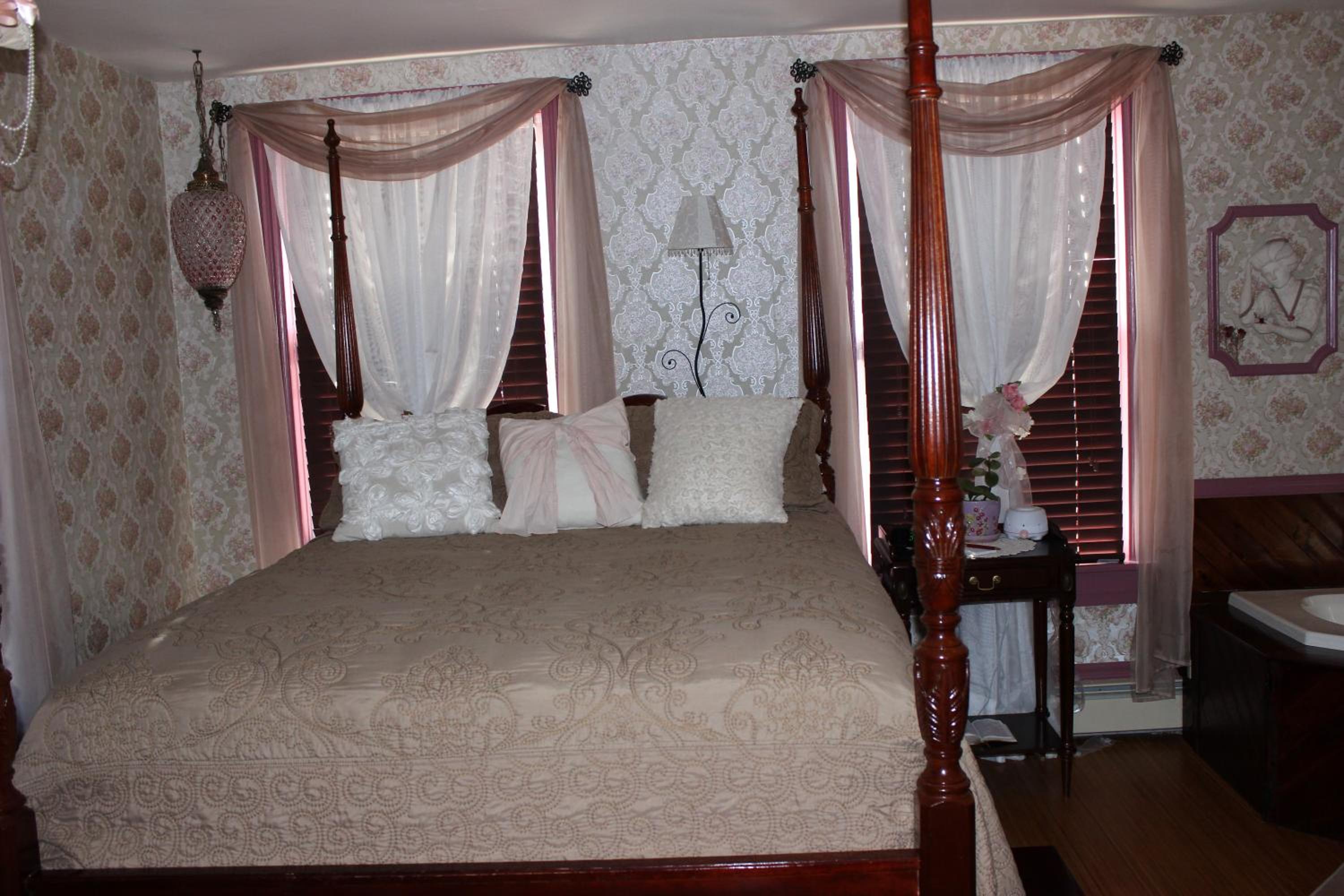 Carriage Stop Bed & Breakfast