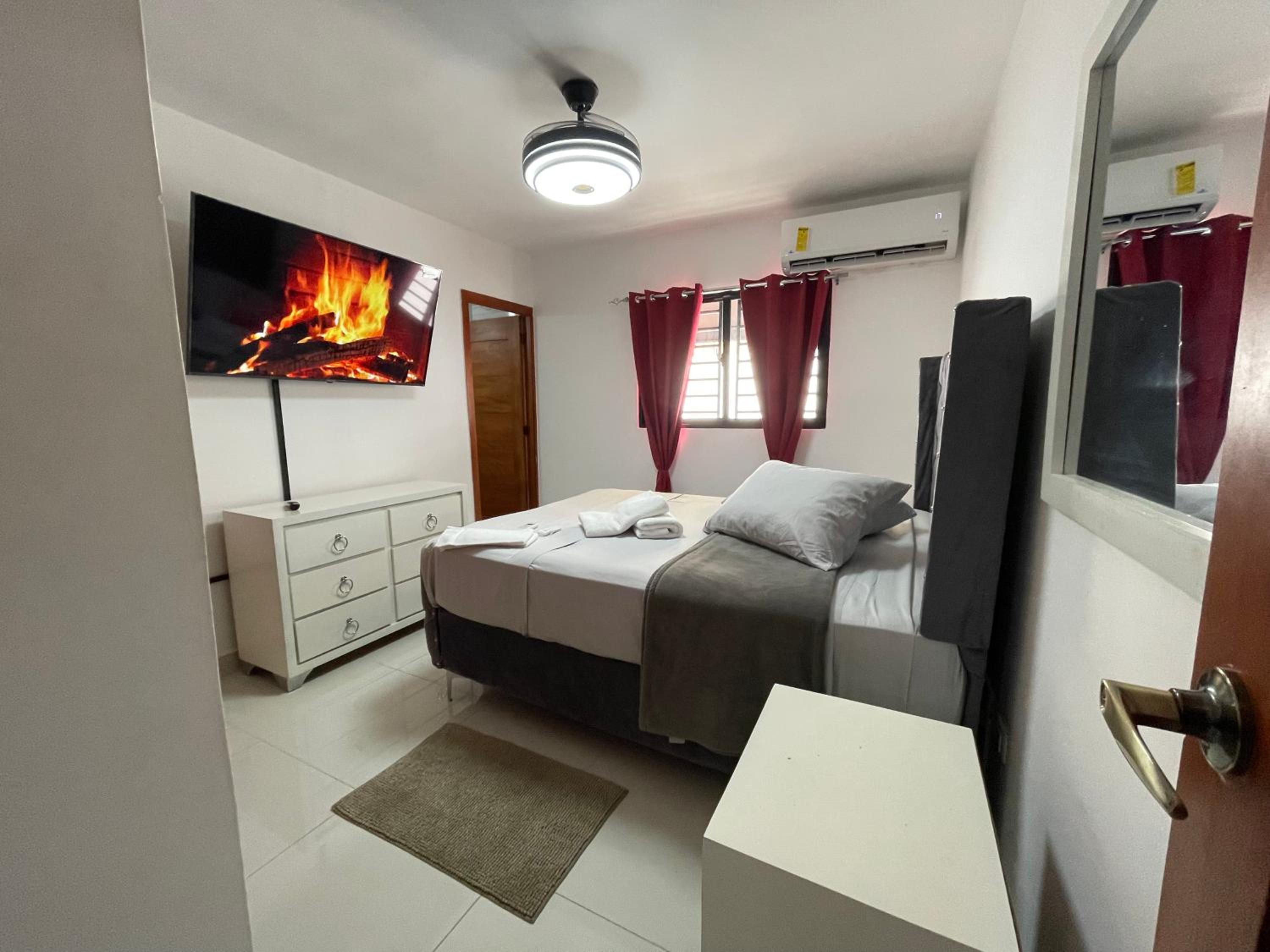 Apartamento de 3 Recamaras Cómodo con Seguridad Todo el Tiempo view 4
