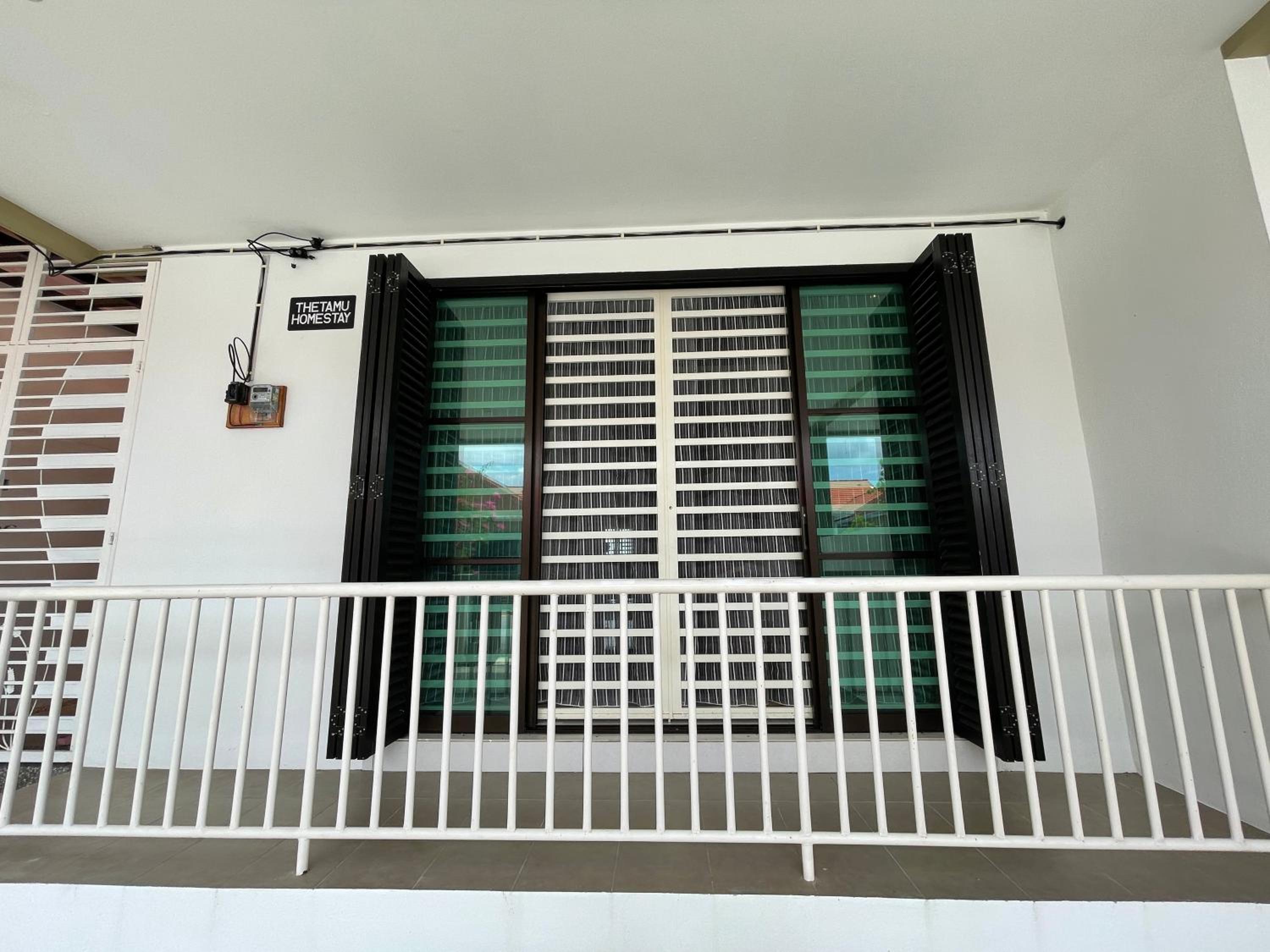 Thetamu Homestay مسلم Kepala Batas view 2