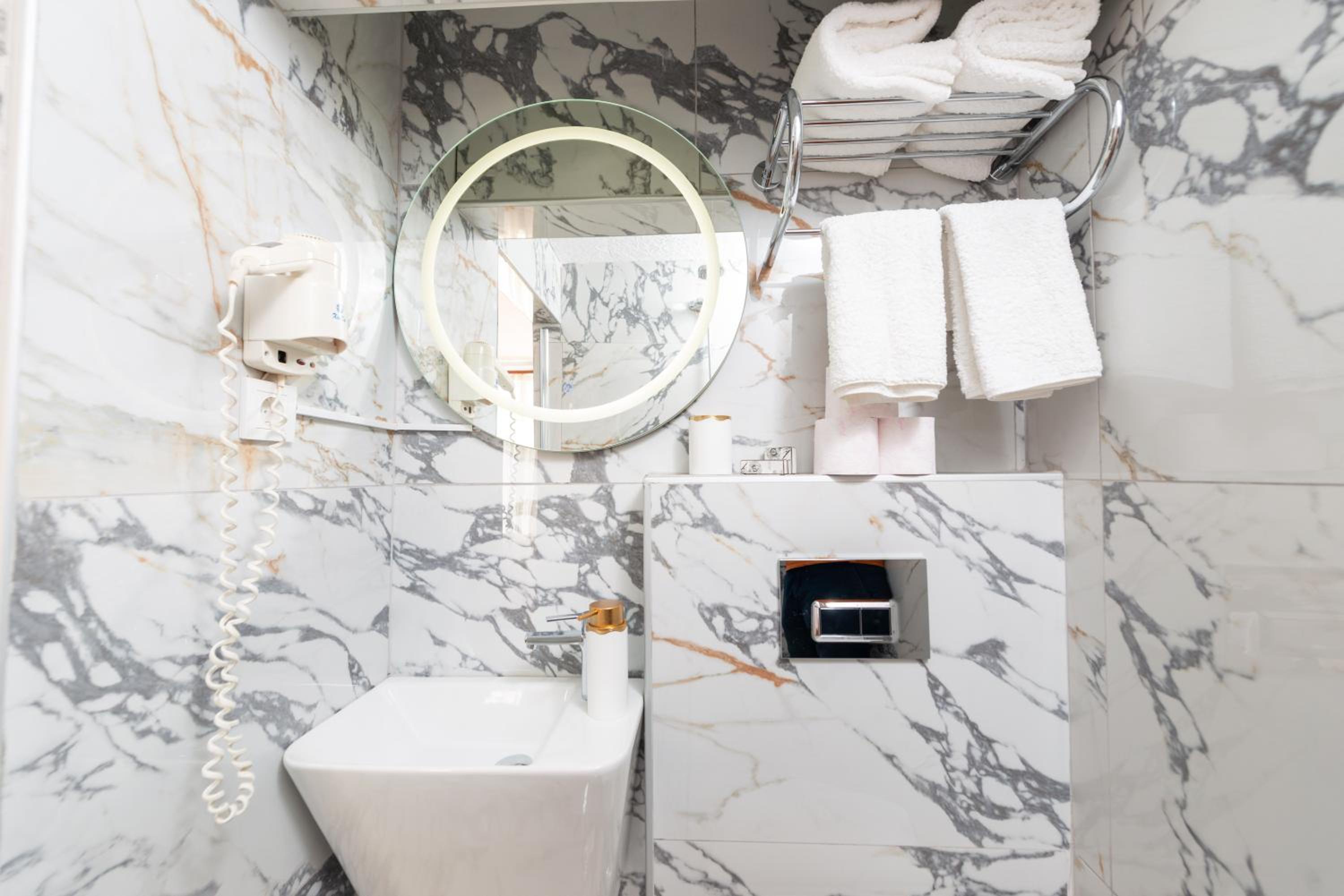 Bright Apart Hotel - Image 49