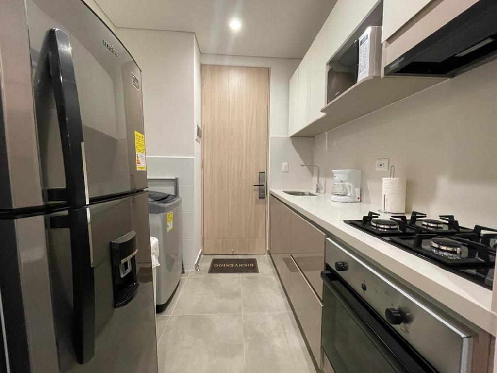Aparta estudio tipo suit , nuevo , dotado en Playa Salguero