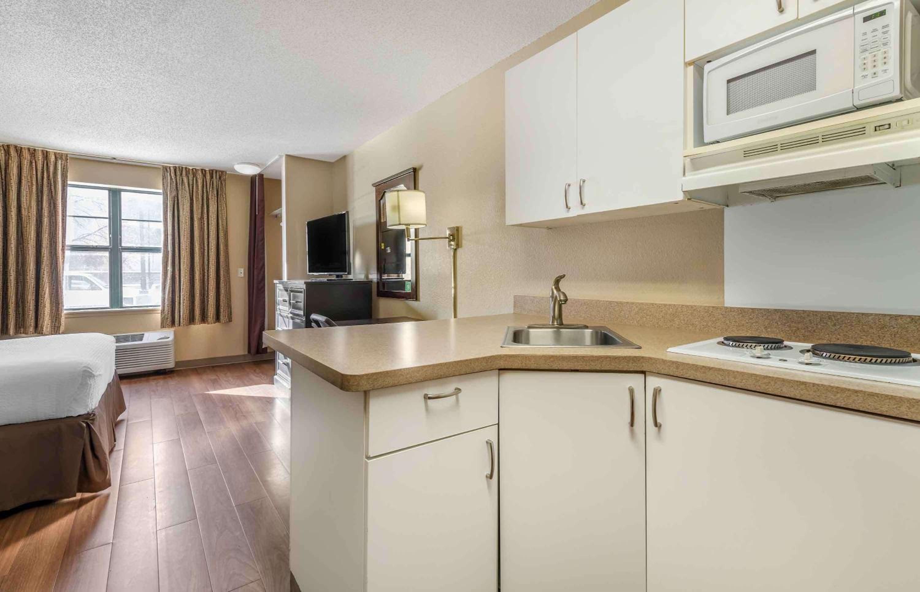 Extended Stay America Suites - Minneapolis - Maple Grove - Property Image 5