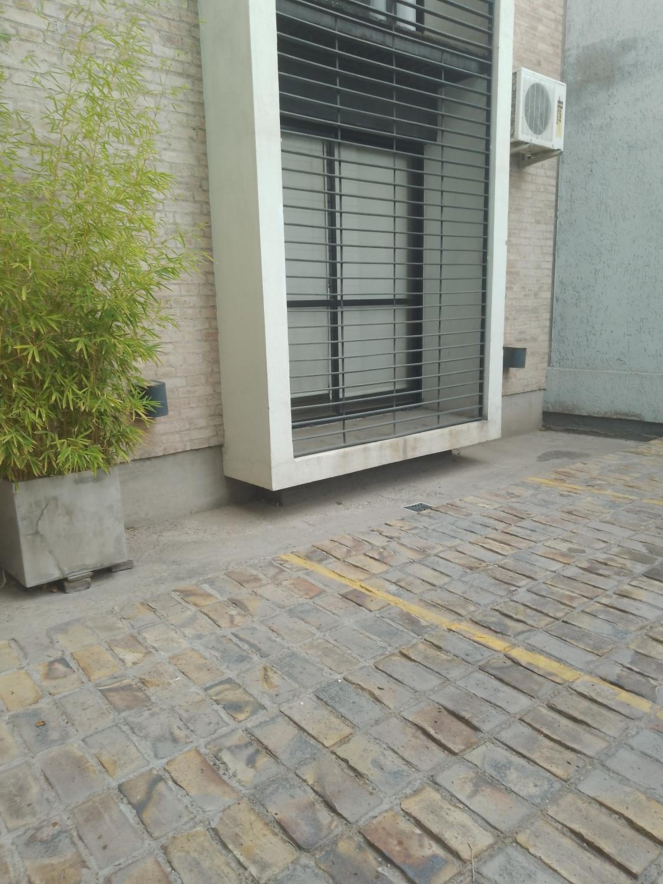 Departamento calle Belgrano Godoy Cruz con cochera