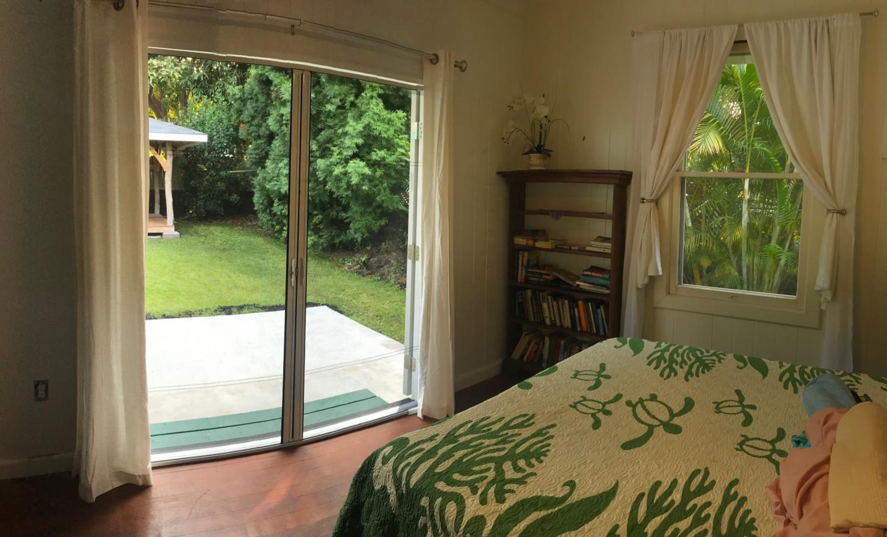 Eco-friendly Sanctuary on Kealakekua Bay. Charming Hawaiian Style with Air Con